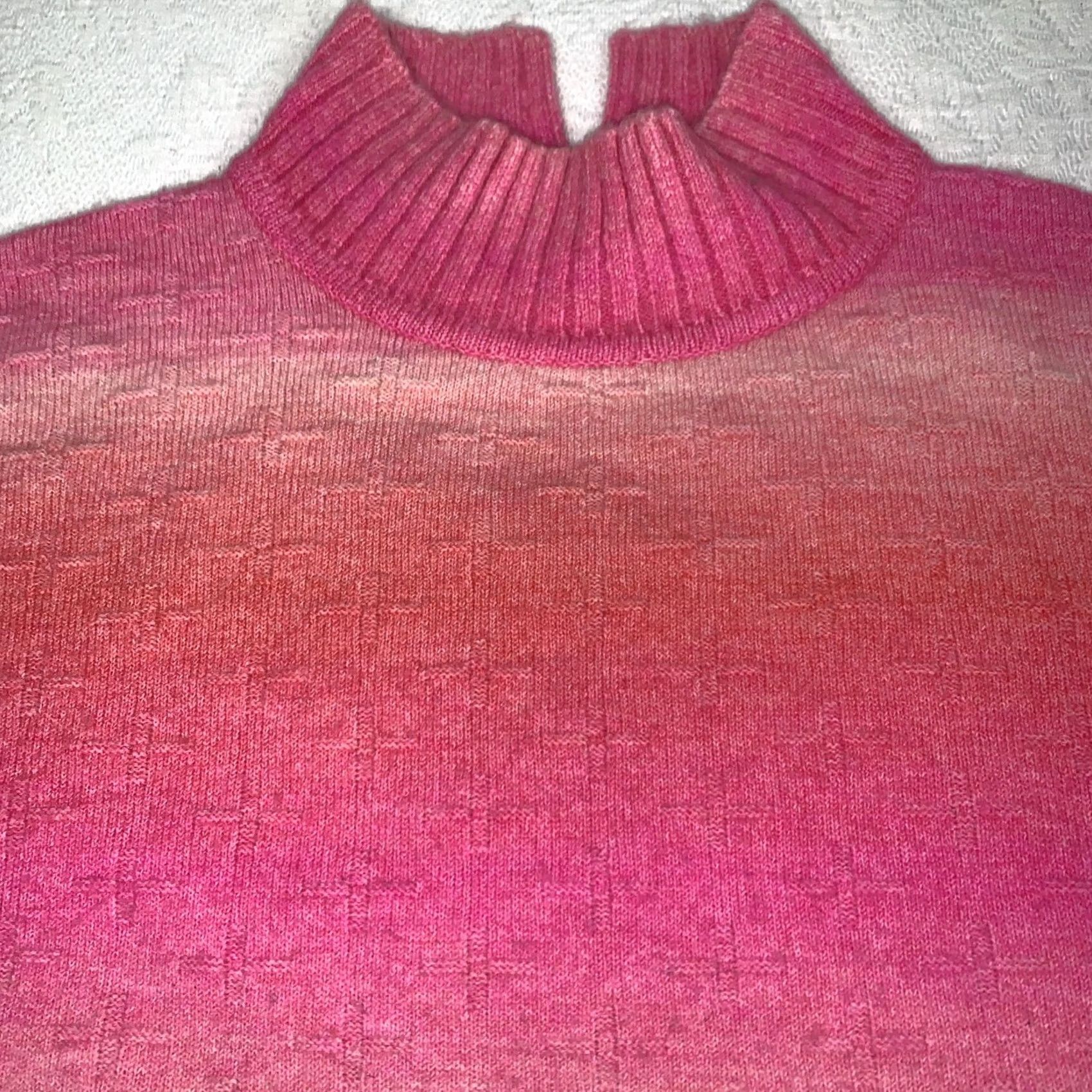 Anthropologie Anthropologie Pilcro Sweater S Pink Mock Neck Cropped Boho Hippie Gradient Ombre Womens Size S / US 4 / IT 40 - 2 Thumbnail