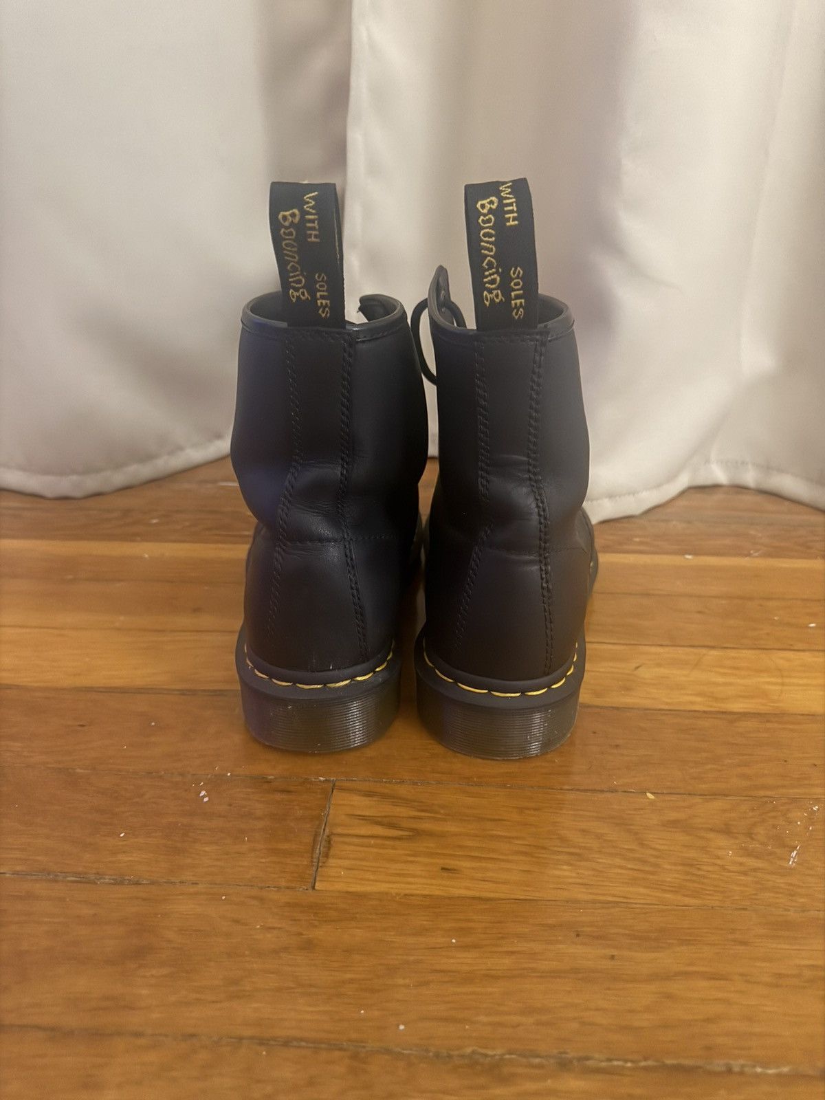 Dr. Martens Doc Martens 1460 Size US 8 / EU 41 - 3 Thumbnail