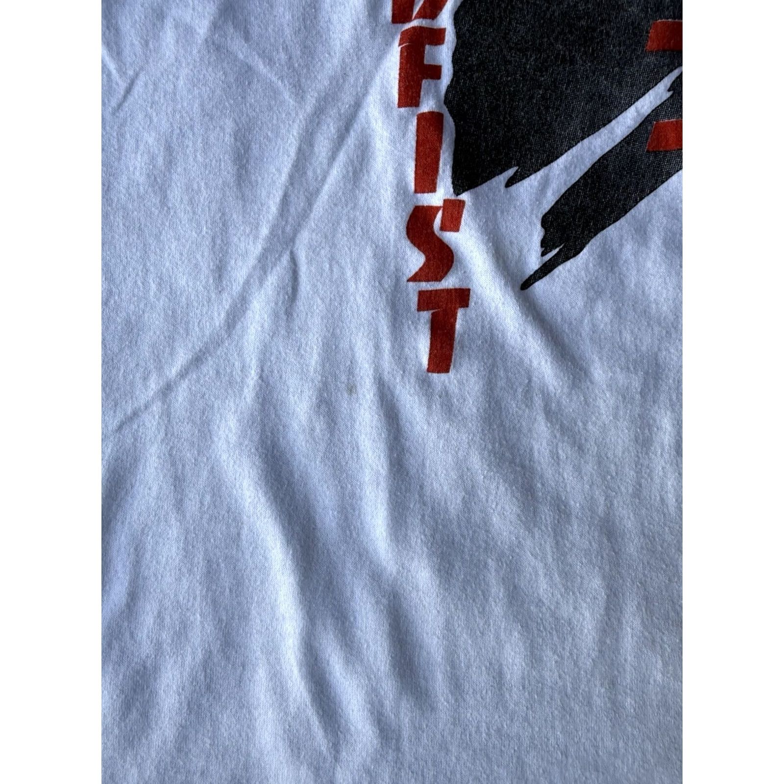 Fruit Of The Loom VINTAGE Bloodfist 2 Movie Promo T-Shirt XL Karate Fighting RARE Mens White Cotton Crew Neck Short Sleeve Dragon Graphic Print 90s Debut Size US XL / EU 56 / 4 - 4 Thumbnail