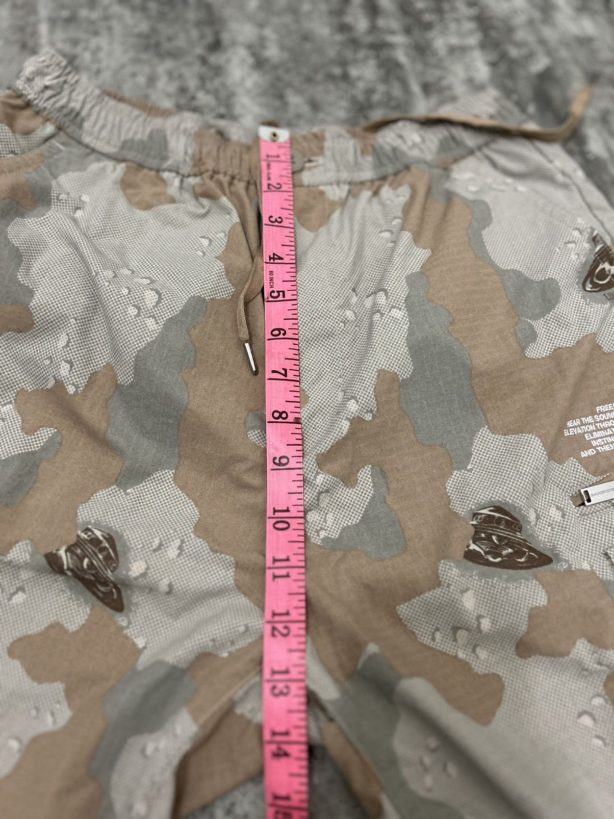 GU × Undercover Undercover x GU Military Camouflage Cargo Pans Size US 30 / EU 46 - 13 Thumbnail