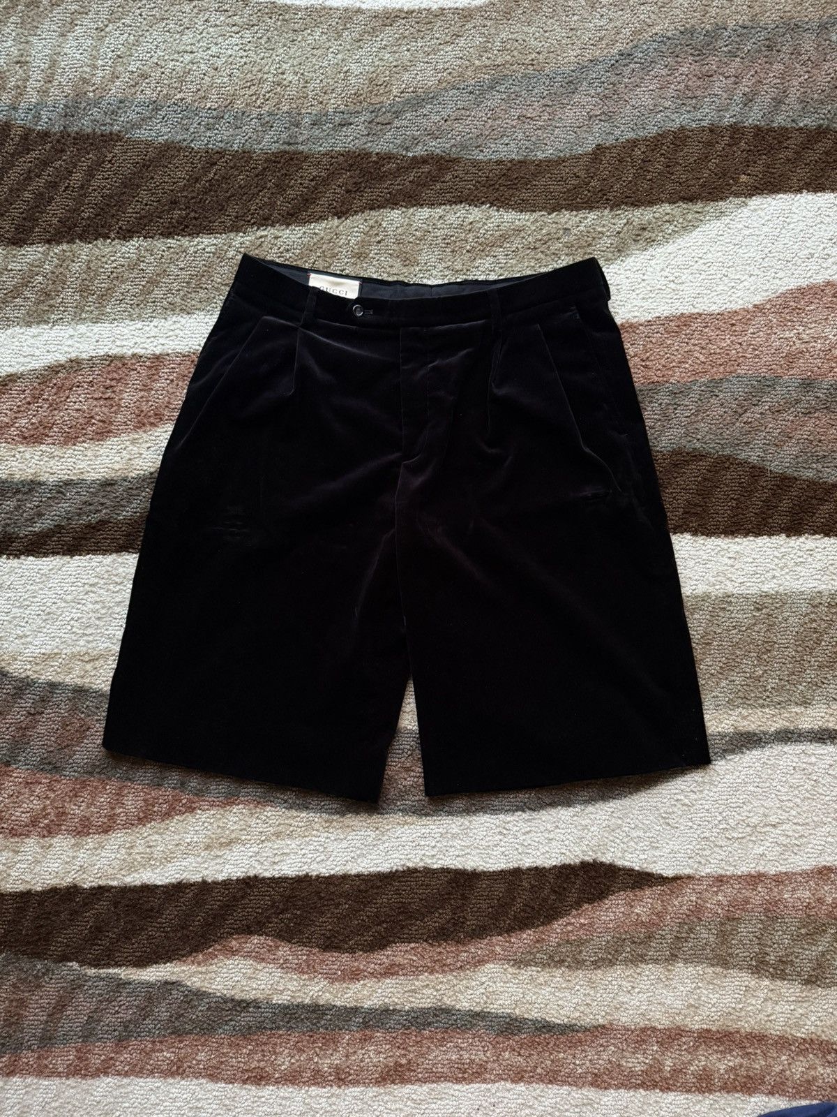 Gucci NWOT Gucci Alessandro Michele Velvet Shorts Size US 36 / EU 52 - 1 Thumbnail