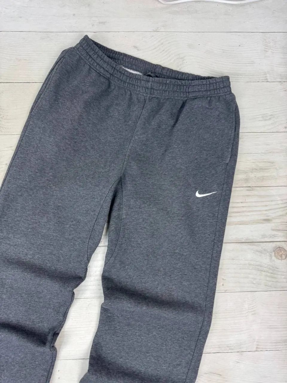 Nike Vintage Nike Sweatpants Swoosh Baggy Size US 34 / EU 50 - 2 Thumbnail