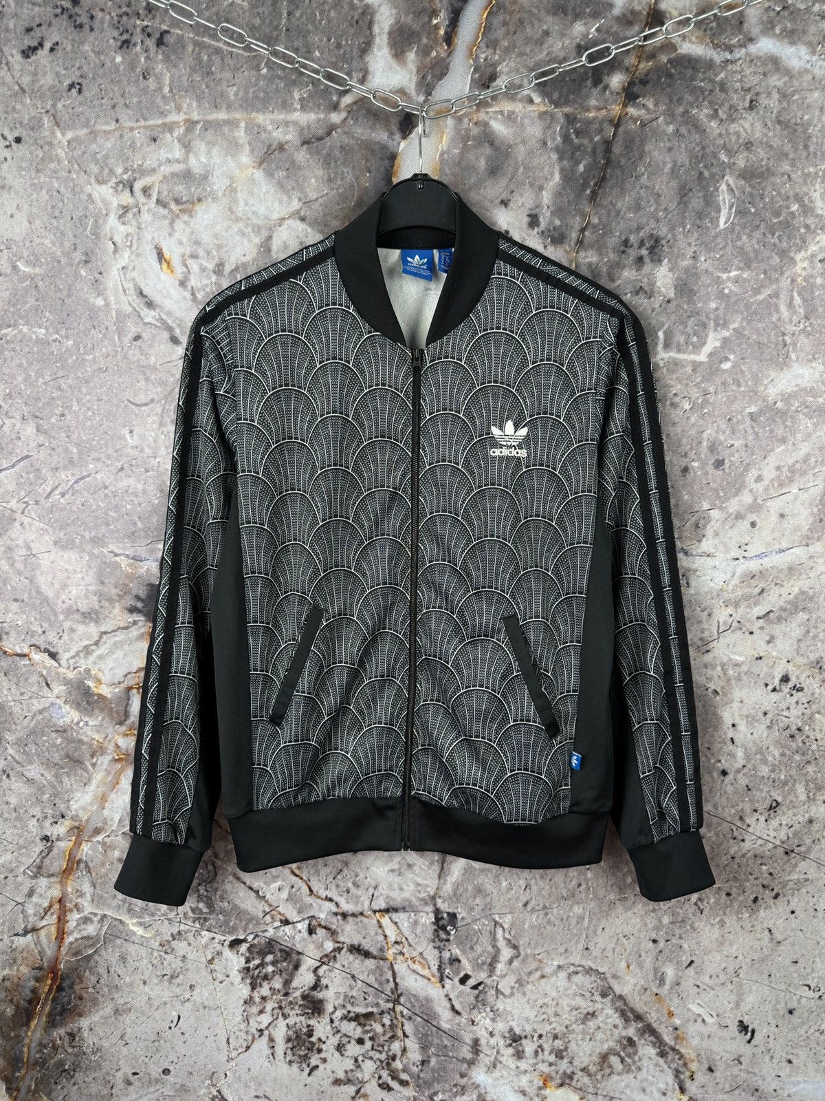 Adidas Adidas Originals Track Jacket Geometric Trefoil Logo Size M / US 6-8 / IT 42-44 - 2 Thumbnail