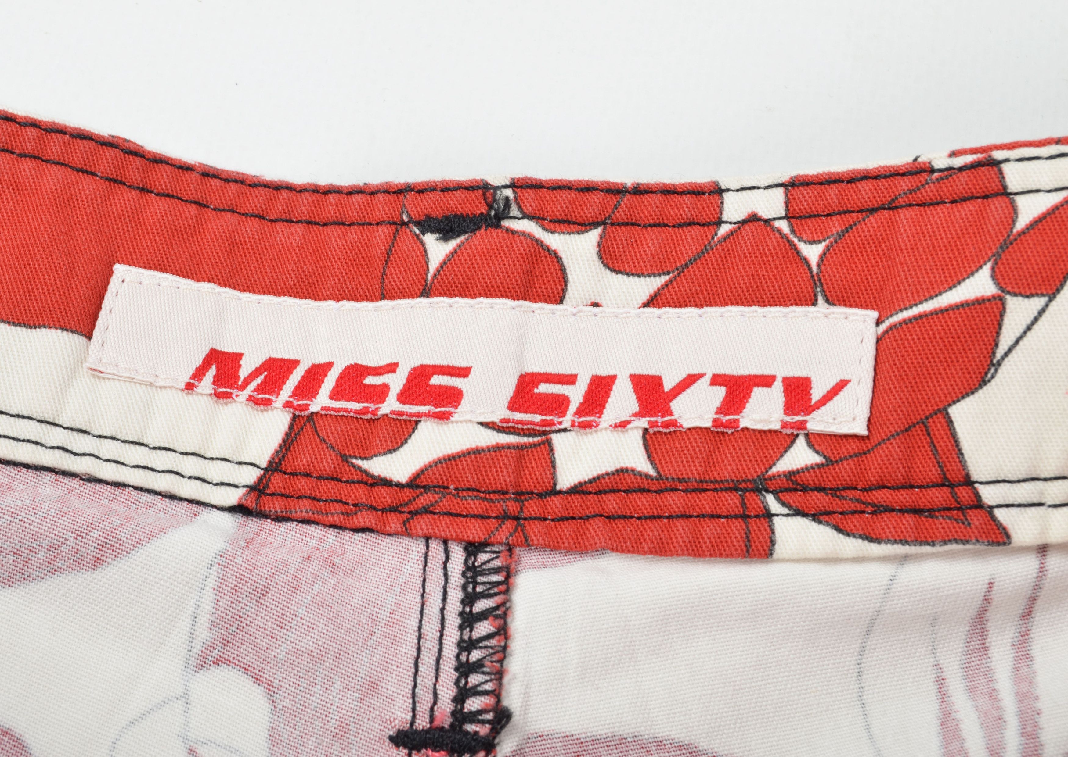 Miss Sixty Vintage Miss Sixty Y2K Red Floral Coquette Mini Shorts Size 30" / US 8 / IT 44 - 6 Thumbnail