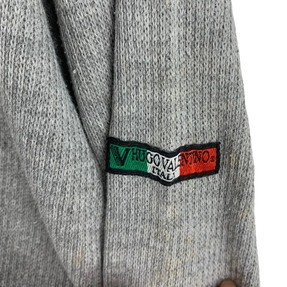 Vintage Vintage HUGO VALENTINO ITALY Embroidered Sweatshirt Sweater Size XXL / US 16-18 / IT 52-54 - 6 Thumbnail