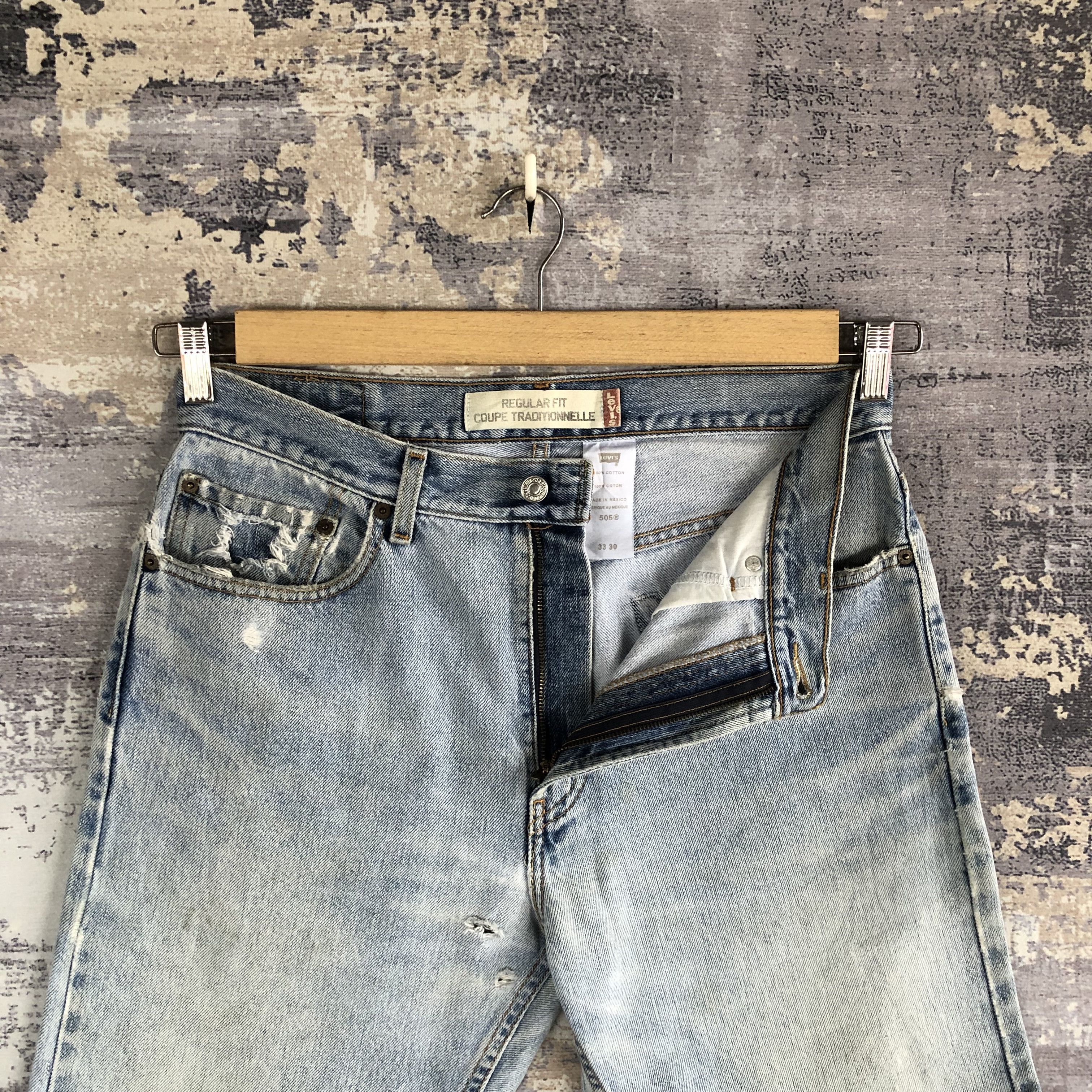 Levi's Vintage Levis Faded Jeans Levis Distressed Light Wash Denim Size US 32 / EU 48 - 7 Thumbnail