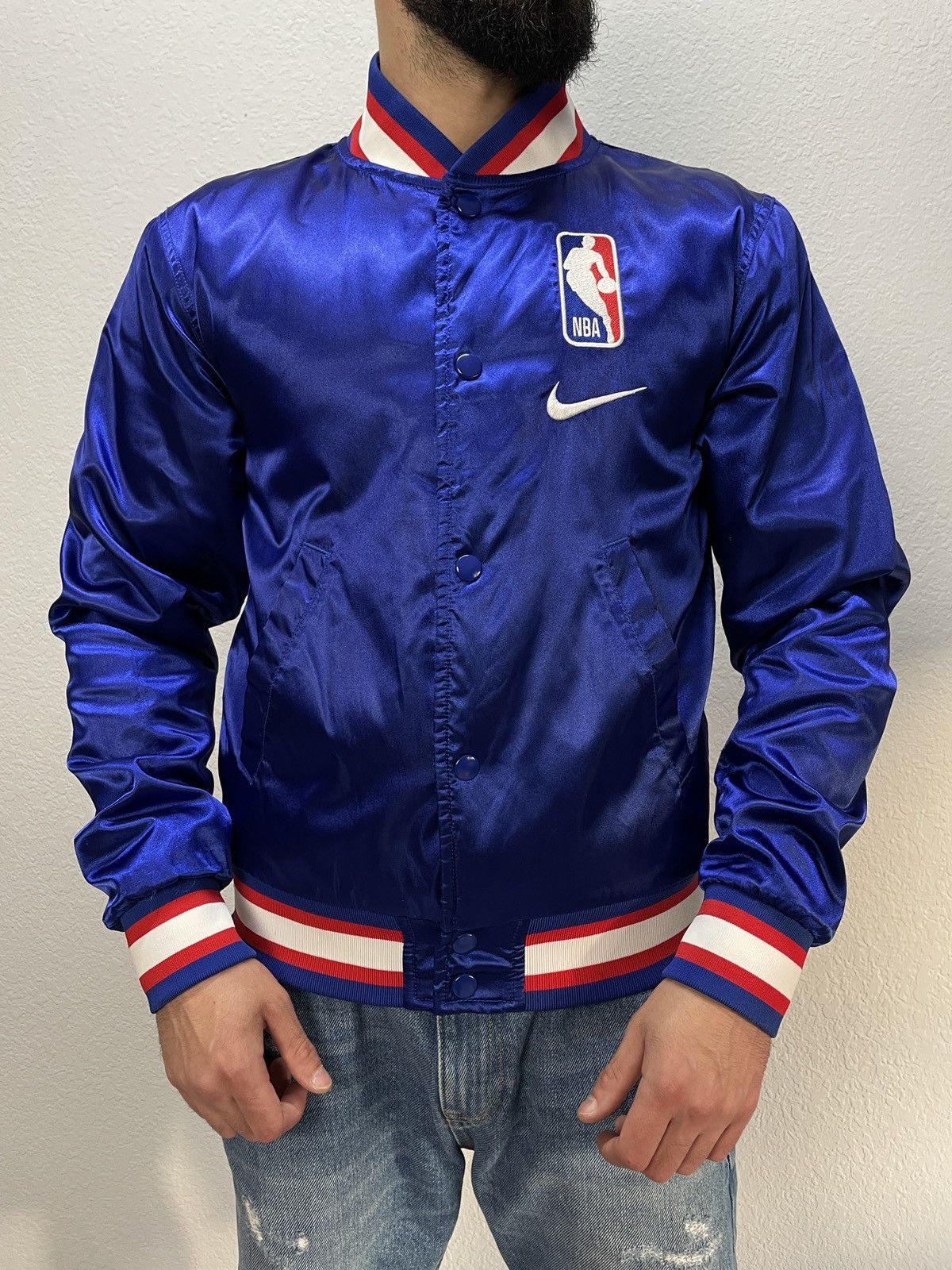 Jordan Brand Vintage Nike NBA Satin Y2K Drill Nylon Bombers Jacket Size US S / EU 44-46 / 1 - 10 Thumbnail