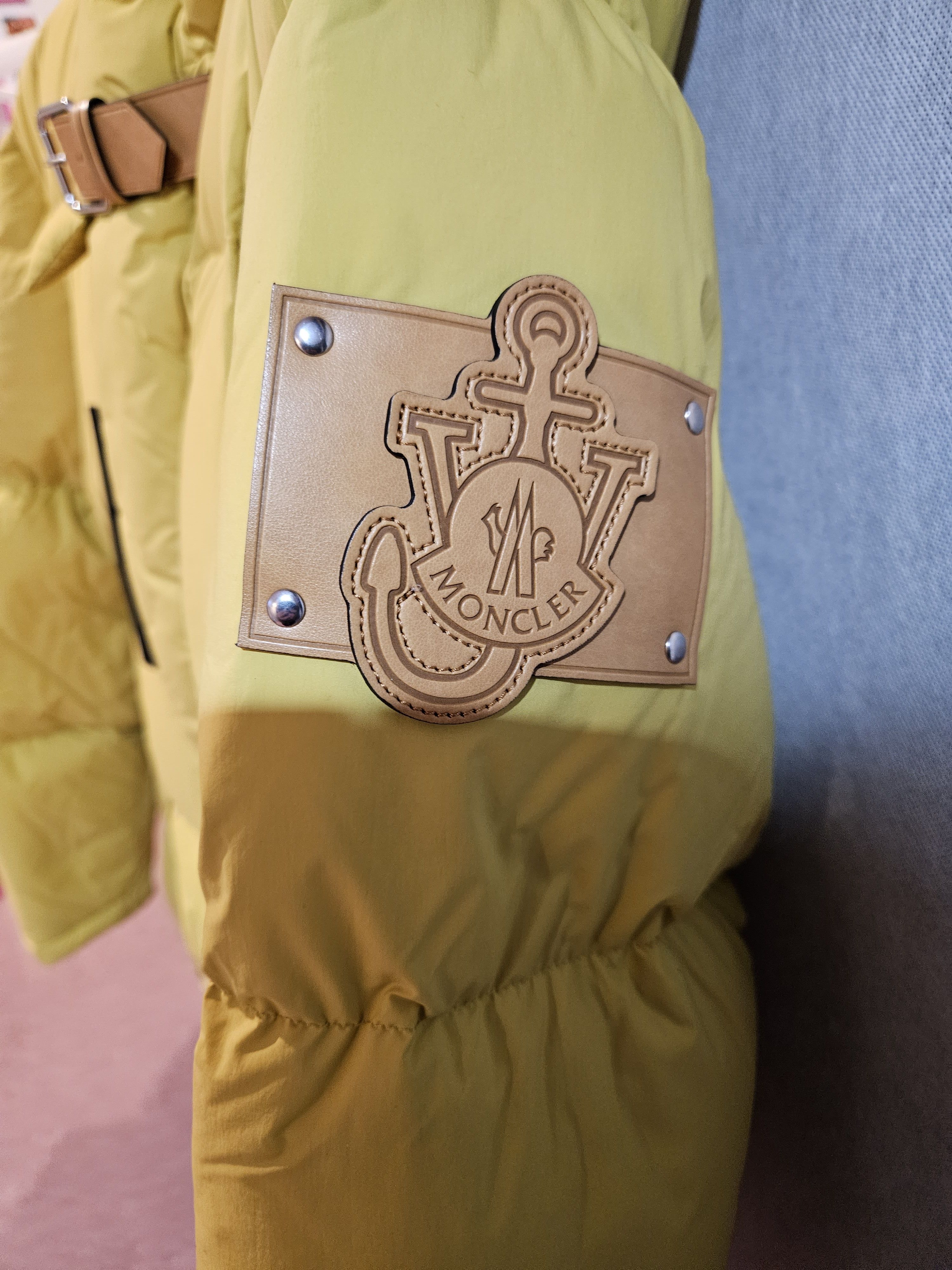 Moncler Genius 1 Moncler x JW Anderson Oversized Wintefold Down Jacket Size US M / EU 48-50 / 2 - 6 Thumbnail