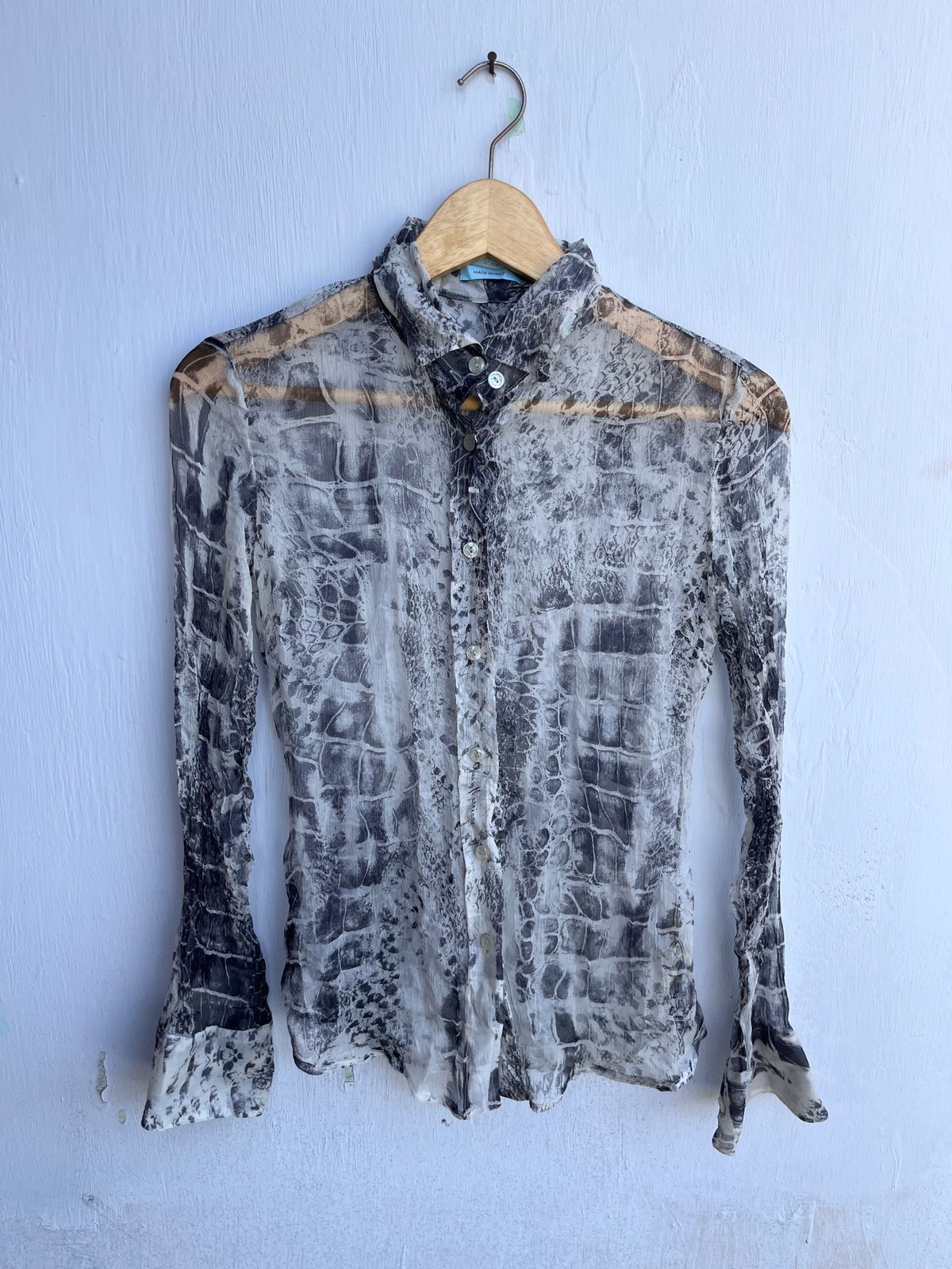 Japanese Brand Vintage Italian Sheer Crocodile Print Button Up Shirt Y2K Size US S / EU 44-46 / 1 - 2 Thumbnail