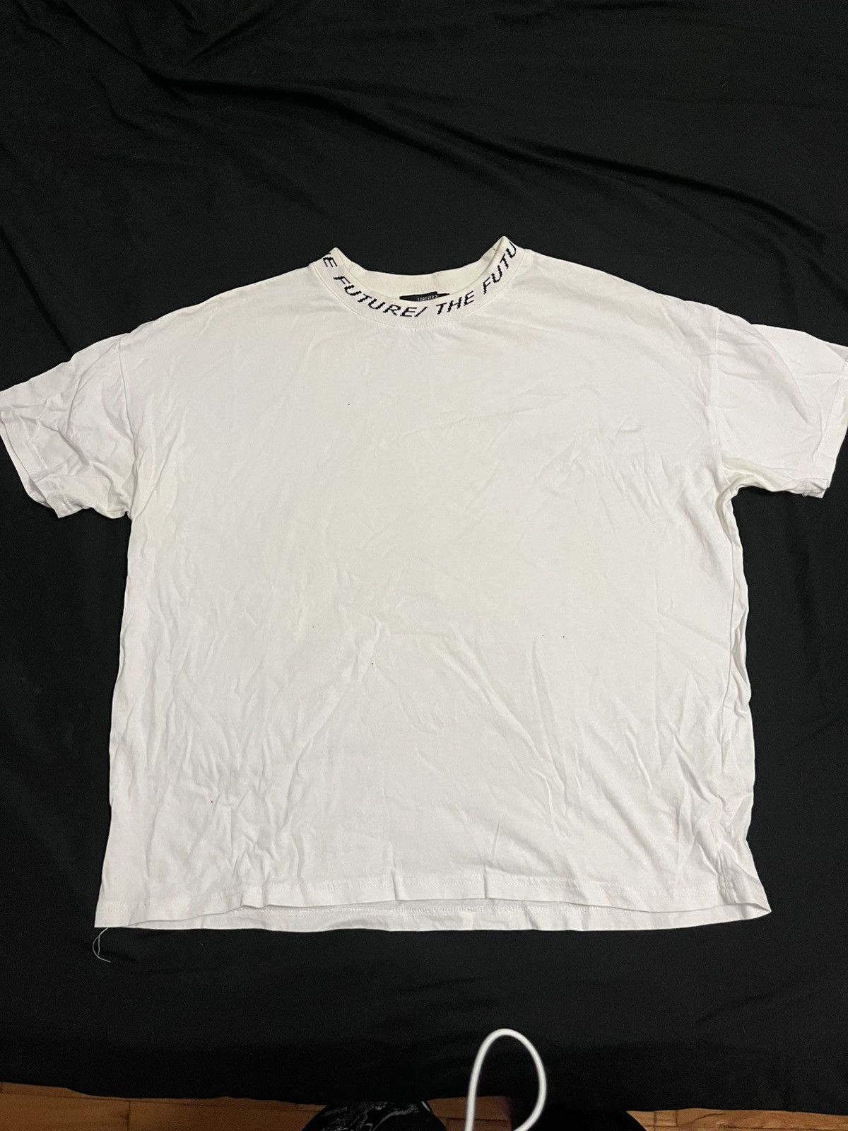 Forever 21 Forever 21 white color logo tee Size US L / EU 52-54 / 3 - 1 Thumbnail