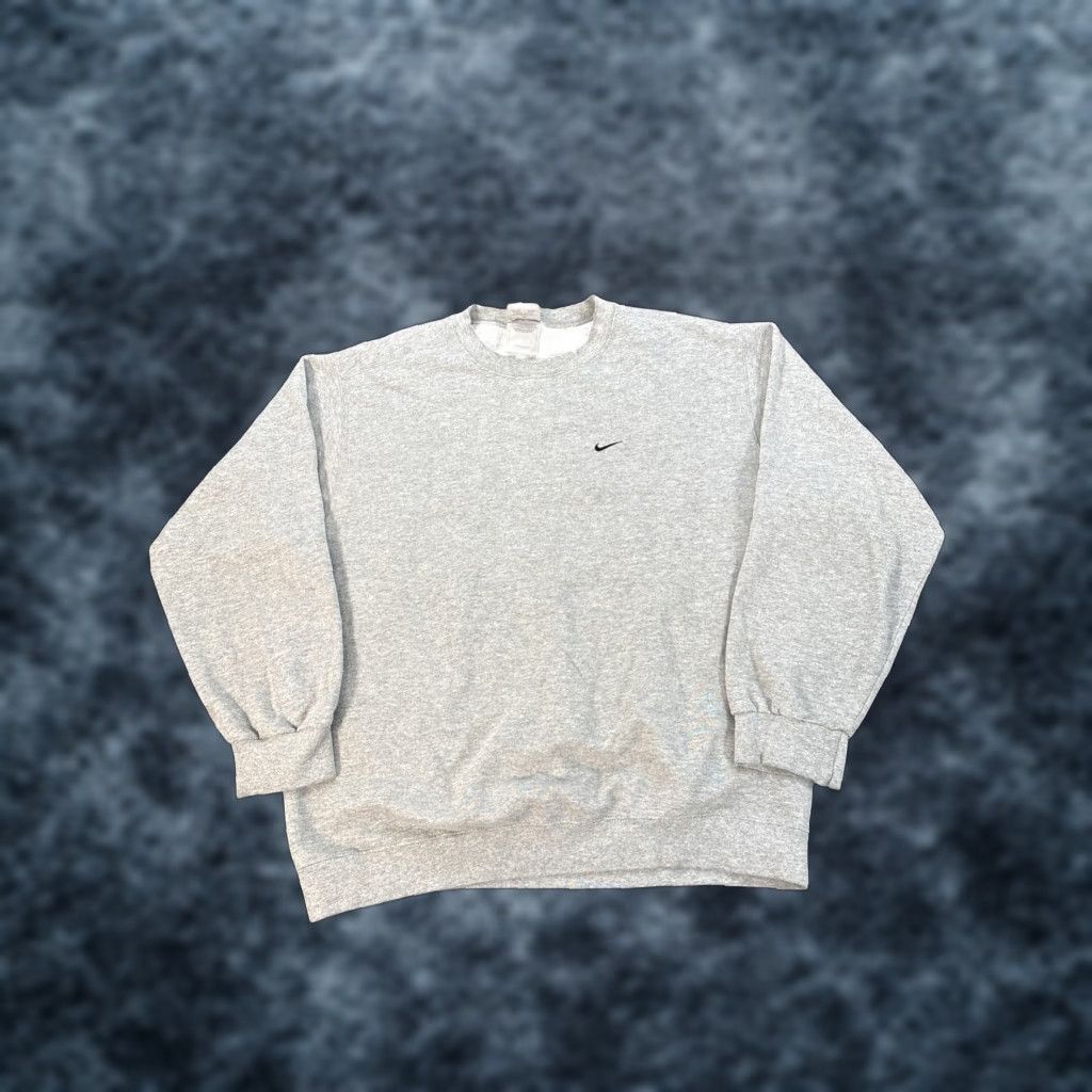 Nike VINTAGE Nike Sweatshirt Men L Gray Crewneck Fleece White Tag 90s Y2K Nike Sportswear Sweatshirt Mens 90s Size US L / EU 52-54 / 3 - 1 Thumbnail