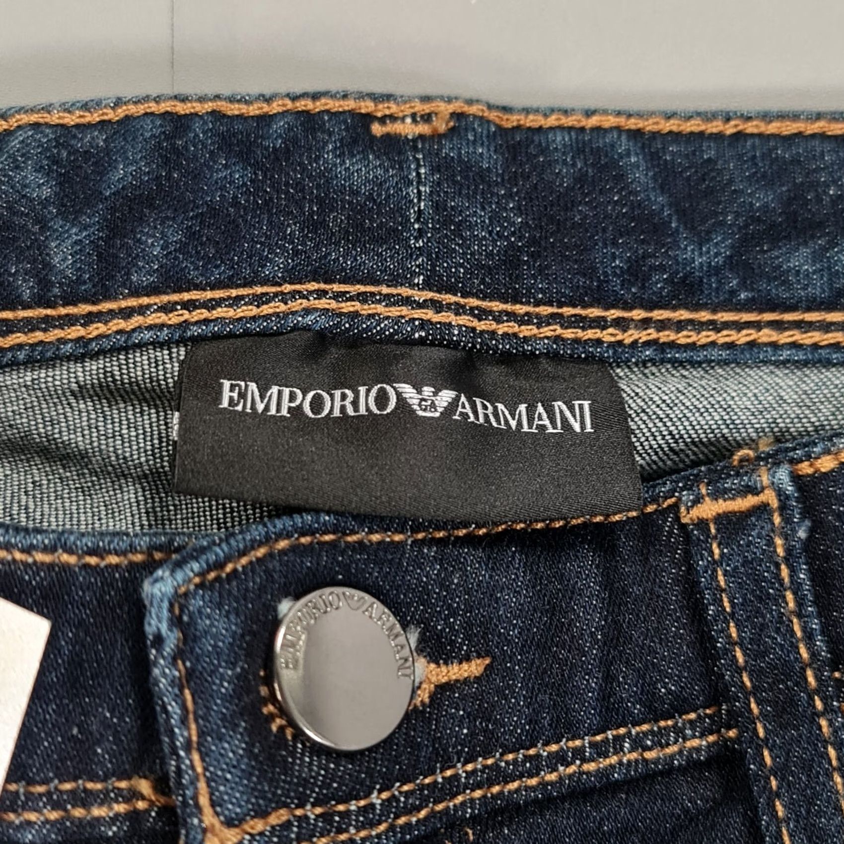 Armani Exchange Emporio Exchange Jeans J28 Blue W25 Skinny Fit Mid Rise Stretch Denim Womens Jeans Skinny 5-Pocket Logo City Classic Designer Elegant Womens Size 42" / US 20 - 3 Thumbnail