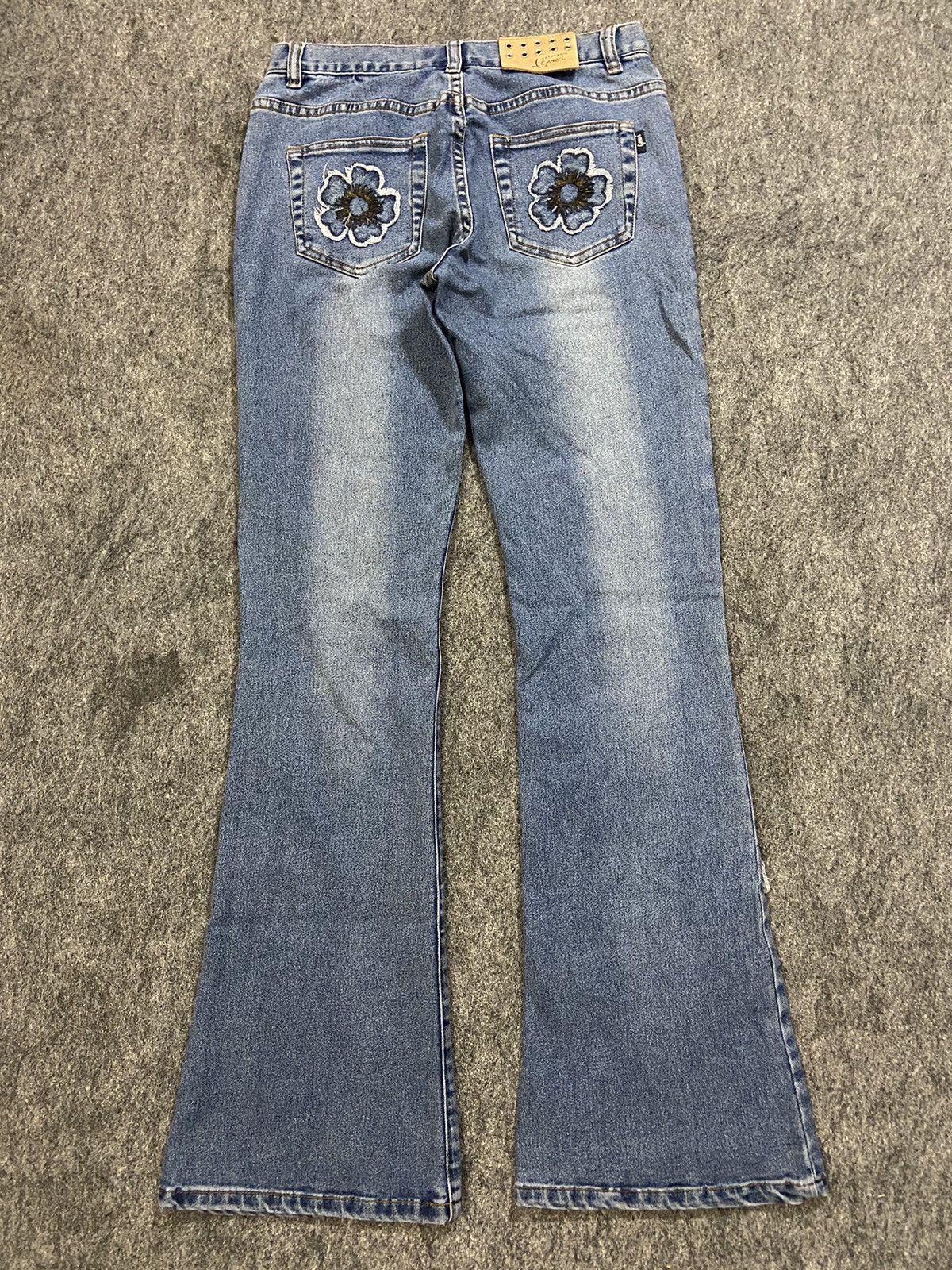 If Six Was Nine Vintage y2k YAGI denim pants flare embroidery floral Size 28" / US 6 / IT 42 - 2 Thumbnail