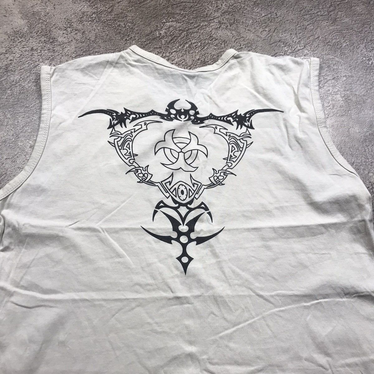 Band Tees VINTAGE ADULT TANK TOP ABSTRACT JAPAN FUNNY TEE Y2K 90s Size US M / EU 48-50 / 2 - 3 Thumbnail