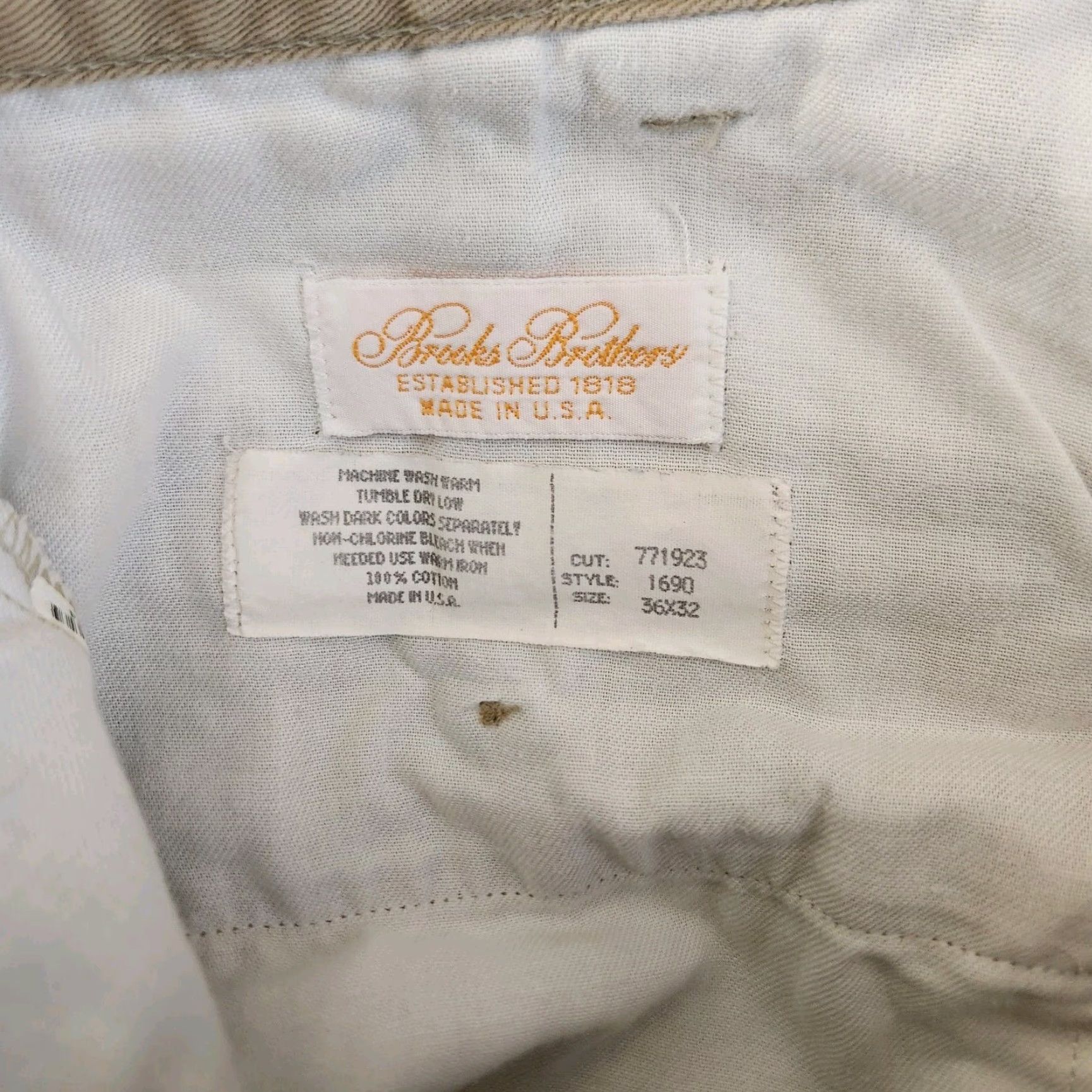 Brooks Brothers Brooks Brothers Mens Khaki Pleat Front Tapered Leg Cotton Twill Pants 36x30 Beige Twill Pants Mens Regular Jeans/Khakis Size US 36 / EU 52 - 6 Thumbnail