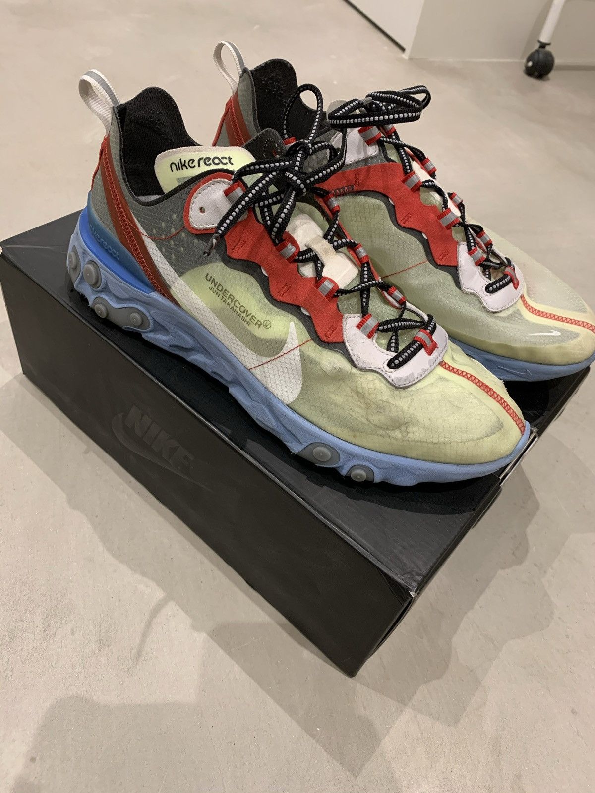 REACT ELEMENT 87 UNDERCOVER Footwear