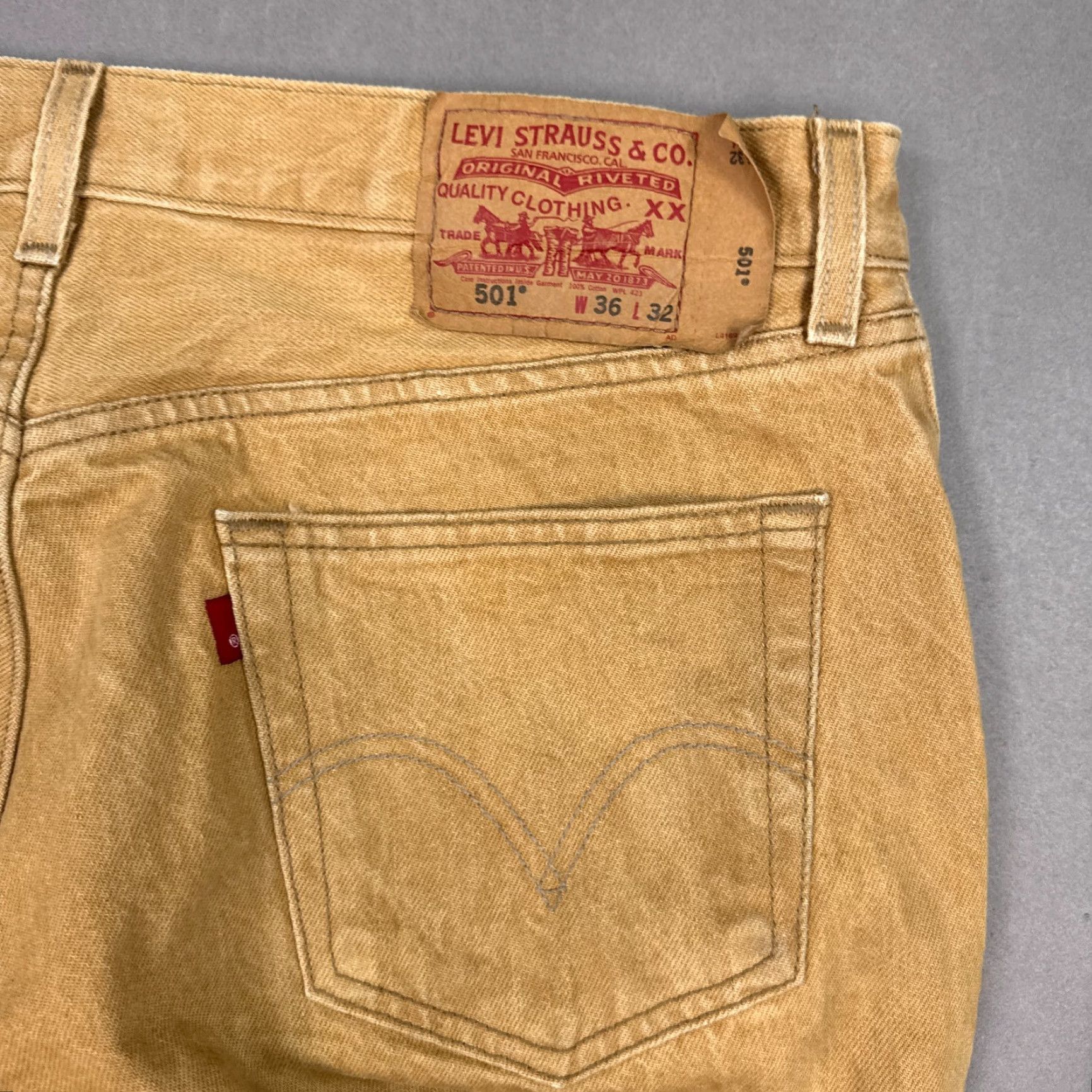 Levi's Levi's 501 Jeans Mens 36x30 Button Fly Straight 5-Pocket Denim Cotton Black Vintage No N/A Mens Size US 36 / EU 52 - 6 Thumbnail