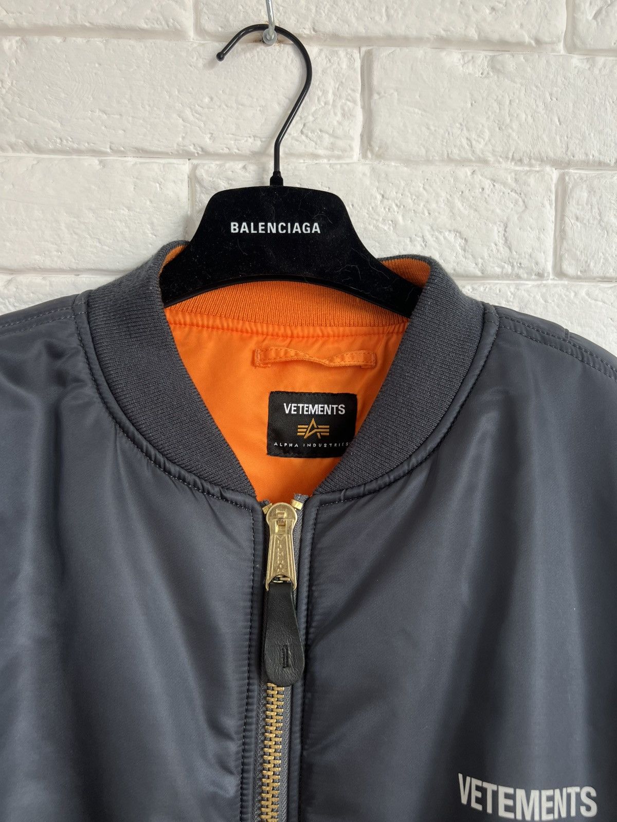 Alpha Industries × Vetements Vetements x Alpha SS18 reversible emoji bomber Size US XS / EU 42 / 0 - 5 Thumbnail