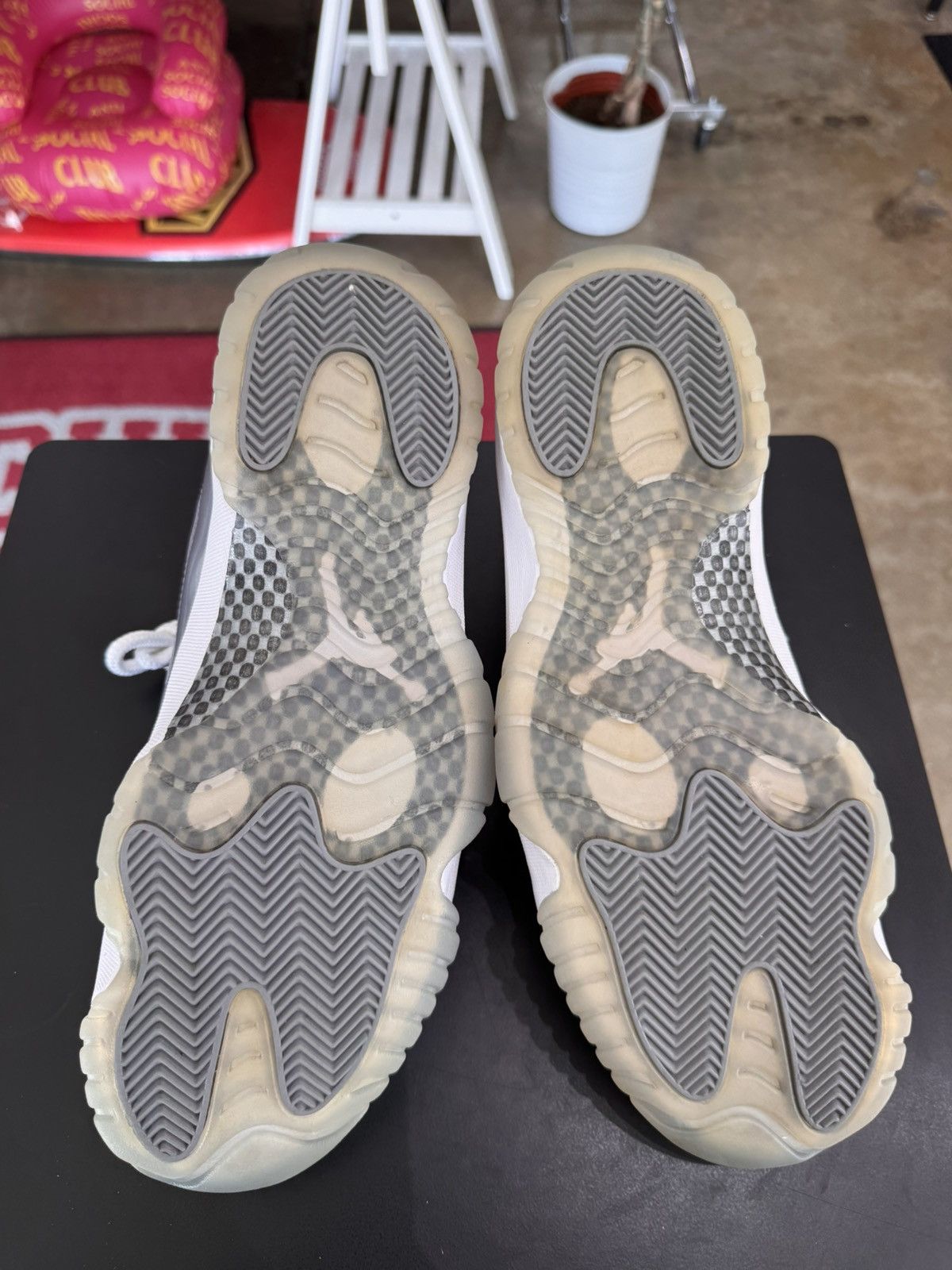 Jordan Brand Air Jordan 11 Low Cool Grey Size 11.5 (2018) Size US 11.5 / EU 44-45 - 8 Thumbnail