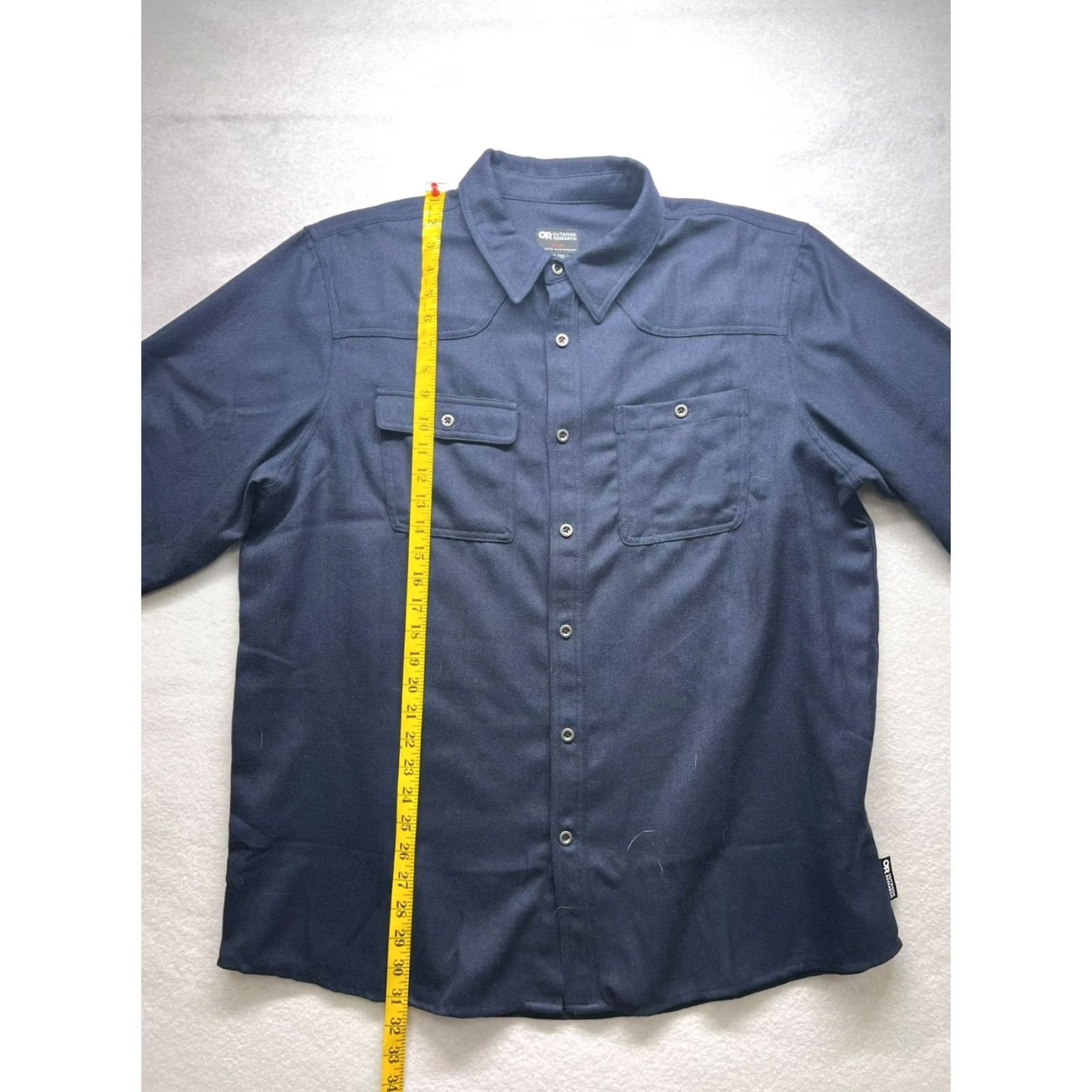 Outdoor Research VINTAGE Outdoor Research Men’s Navy Button-Up Long Sleeve Shirt XL Mens Navy Button-Up Long Sleeve Shirt #2962 Size US XL / EU 56 / 4 - 6 Thumbnail