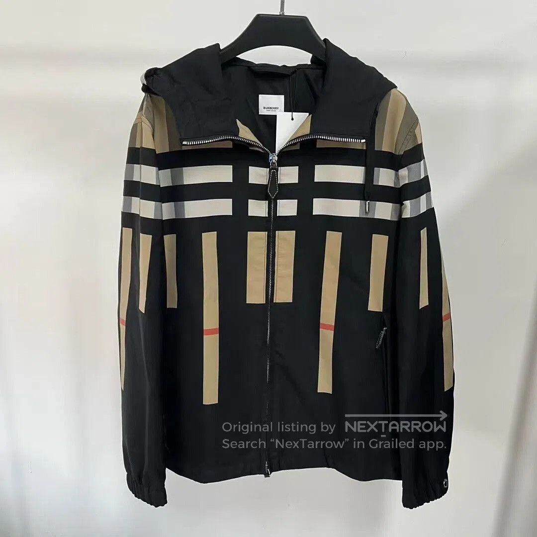 Burberry Burberry New Plaid Pattern Jacket. Size US S / EU 44-46 / 1 - 1 Thumbnail