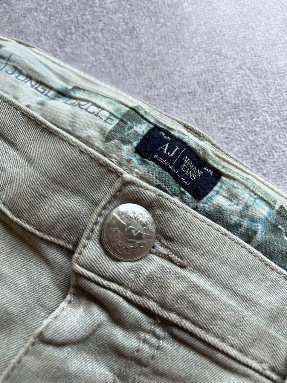 Emporio Armani Vintage Emporio Armani Jungle Circle Jeans Baggy 38 Size US 38 / EU 54 - 9 Thumbnail