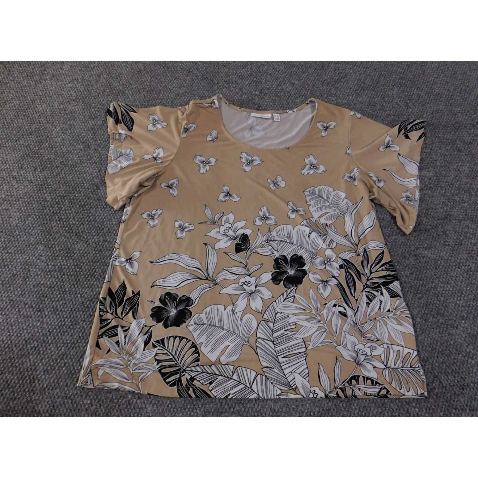 Vintage Susan Graver Blouse Womens 2X Tan Floral Short Sleeve Top Pullover Stretch Size XXL / US 16-18 / IT 52-54 - 2 Thumbnail