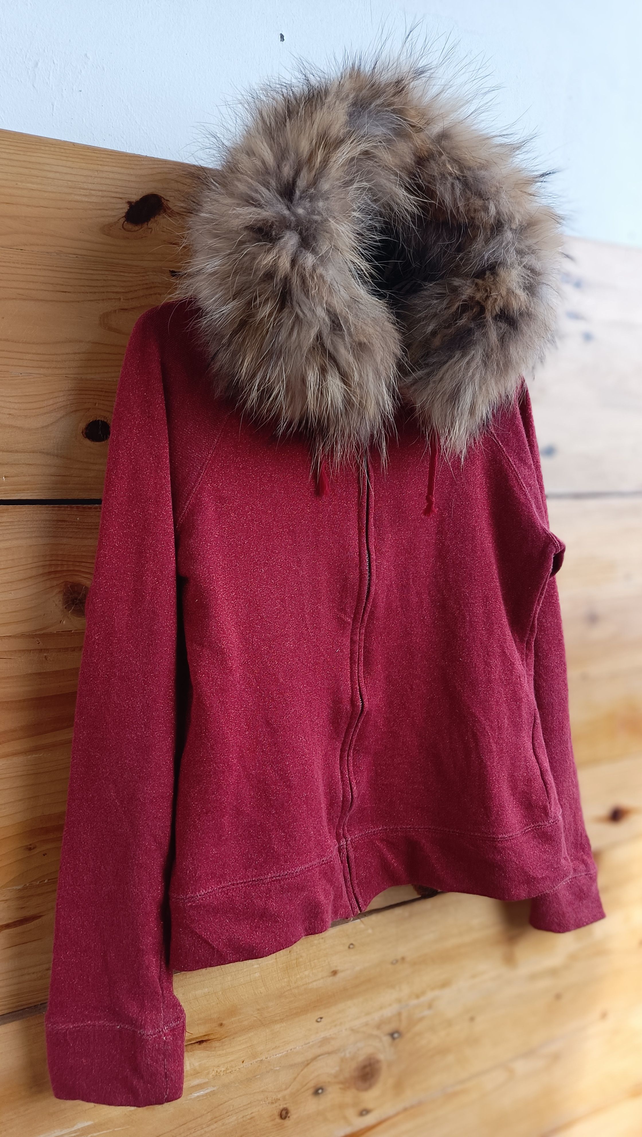 Velvet 2000's ta Fur Hoodie Full Of Red Glitter Sprinkles Size M / US 6-8 / IT 42-44 - 1 Thumbnail