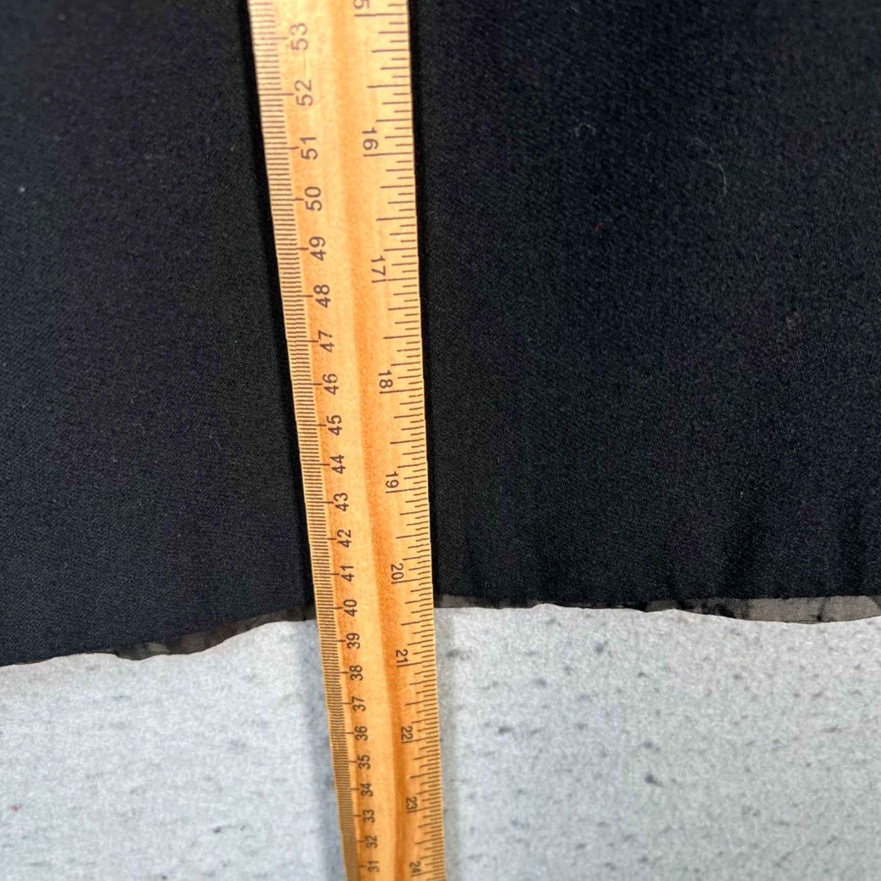Vintage VINTAGE Seeler Black Wool Pencil Skirt Womens Size 36 with Side Ruffle Detail Knee Length Zip Closure Size 25" / US 0 / IT 36 - 6 Thumbnail