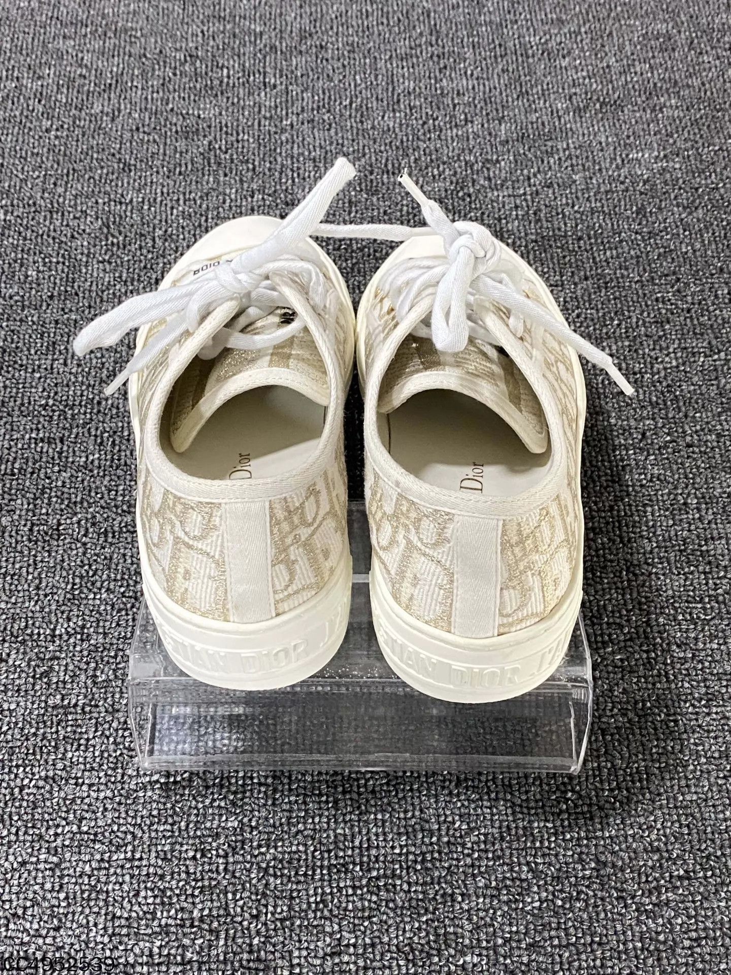 Dior Dior Gold Thread Oblique All-Over Print Sneaker 98 New 36.5 Size US 6 / IT 36 - 5 Thumbnail