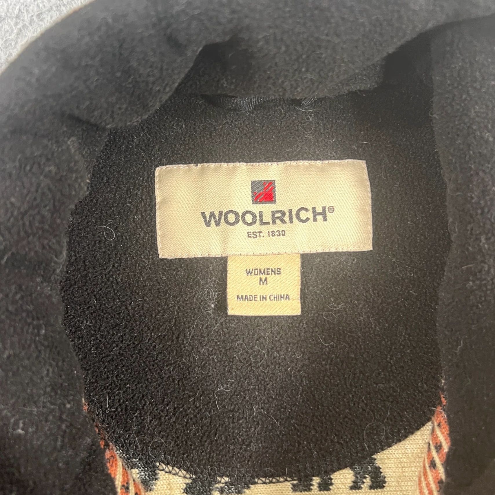 Vintage Woolrich Women's Beige Sweater Full Zip Long Sleeve Striped Outdoor Activewear Size M Size M / US 6-8 / IT 42-44 - 2 Thumbnail