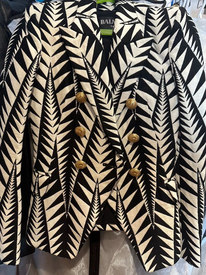 Balmain Balmain Double-Breasted Blazer with Gold Buttons-dmc Size US XXS / EU 40 - 1 Thumbnail
