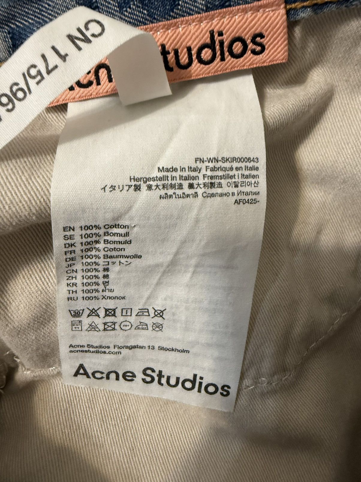 Acne Studios Acne Studios Monogram Denim Skirt Size 32" / US 10 / IT 46 - 7 Thumbnail