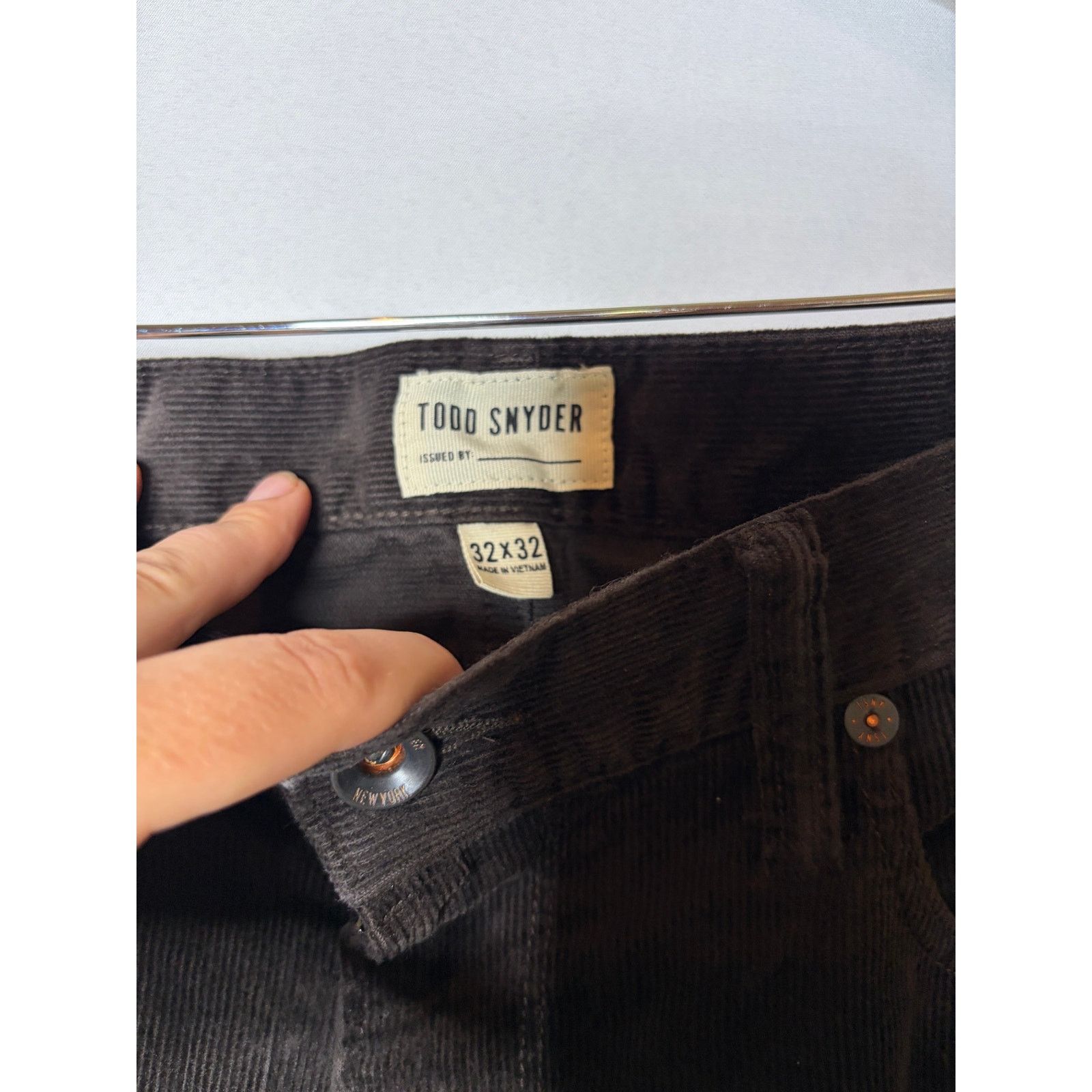 Todd Snyder Todd Snyder chocolate brown corduroy chino pants 32x32 Size US 32 / EU 48 - 6 Thumbnail