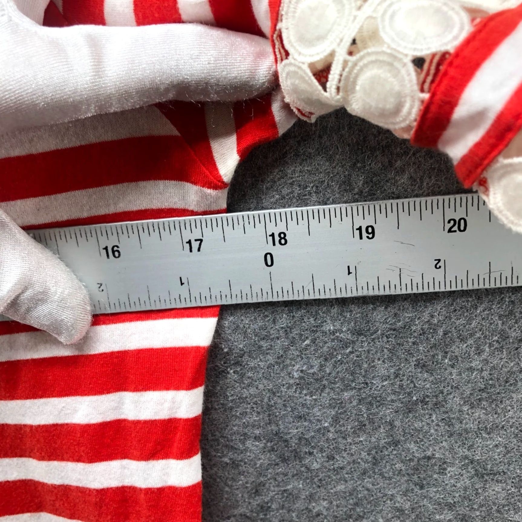J.Crew VINTAGE J. Crew Crochet T Shirt Womens XXS Red White Striped Crewneck Scallop Hem Size XXS / US 00 / IT 34 - 7 Thumbnail