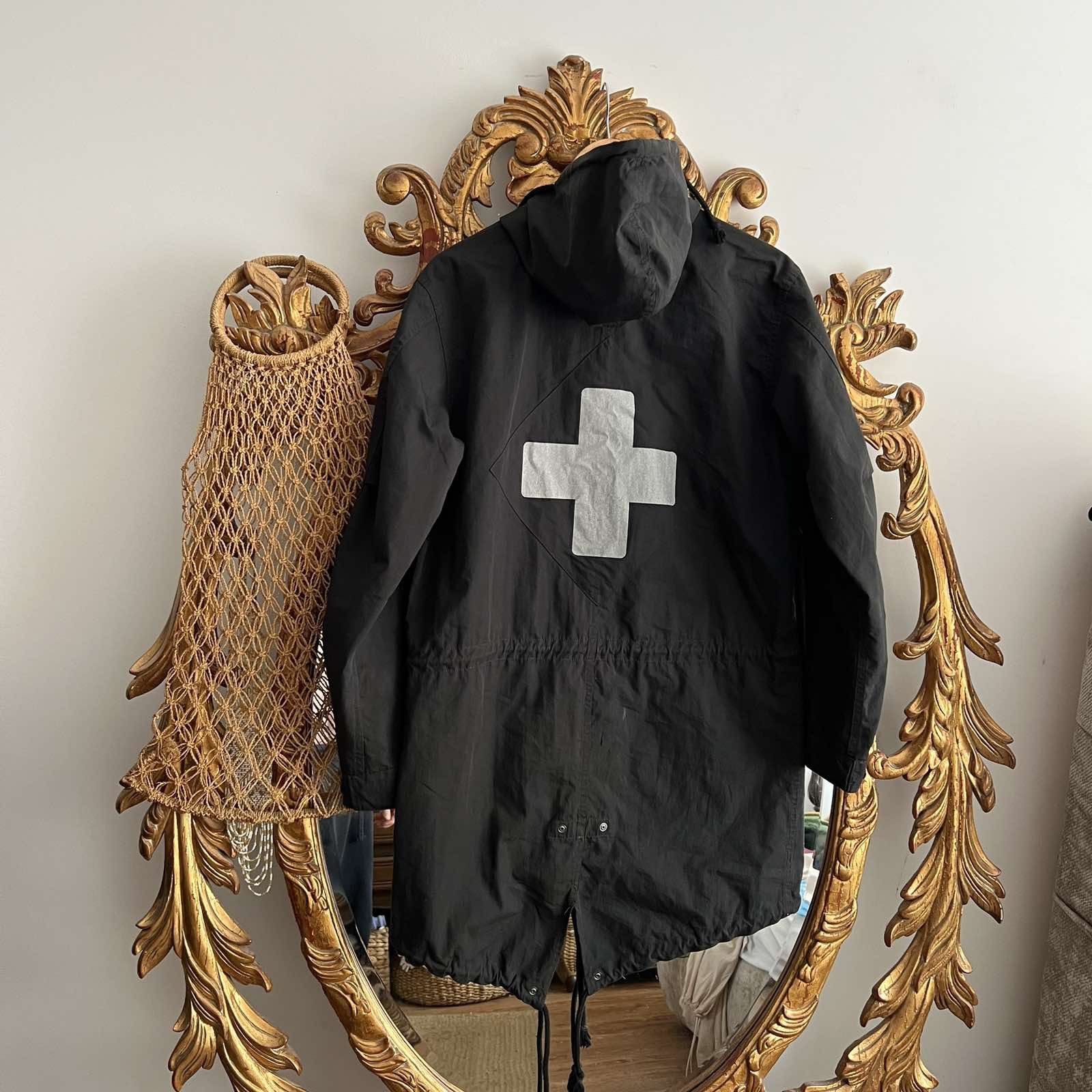 Places + Faces Places+Faces Windbreaker Black jacket Sz S Size US S / EU 44-46 / 1 - 3 Thumbnail