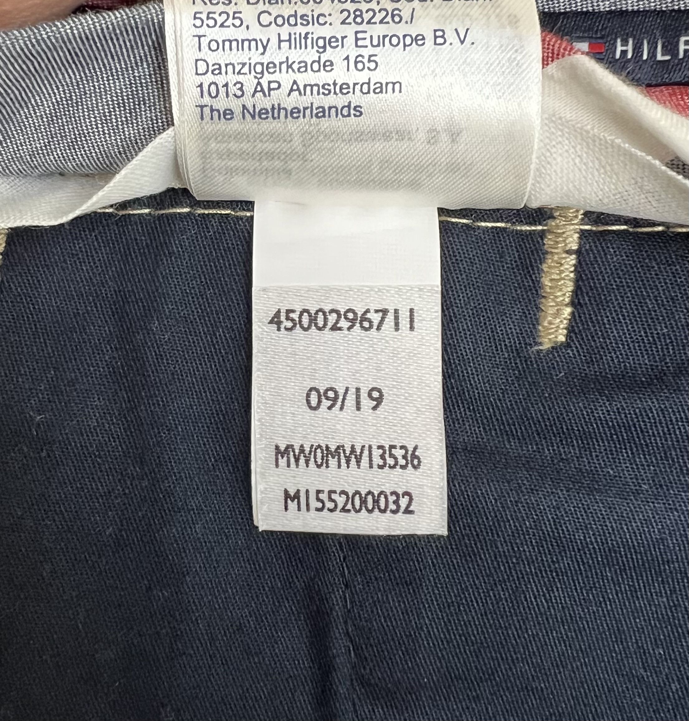 Tommy Hilfiger Tommy Hilfiger Brooklyn Chino Shorts 31 Size US 31 - 15 Thumbnail