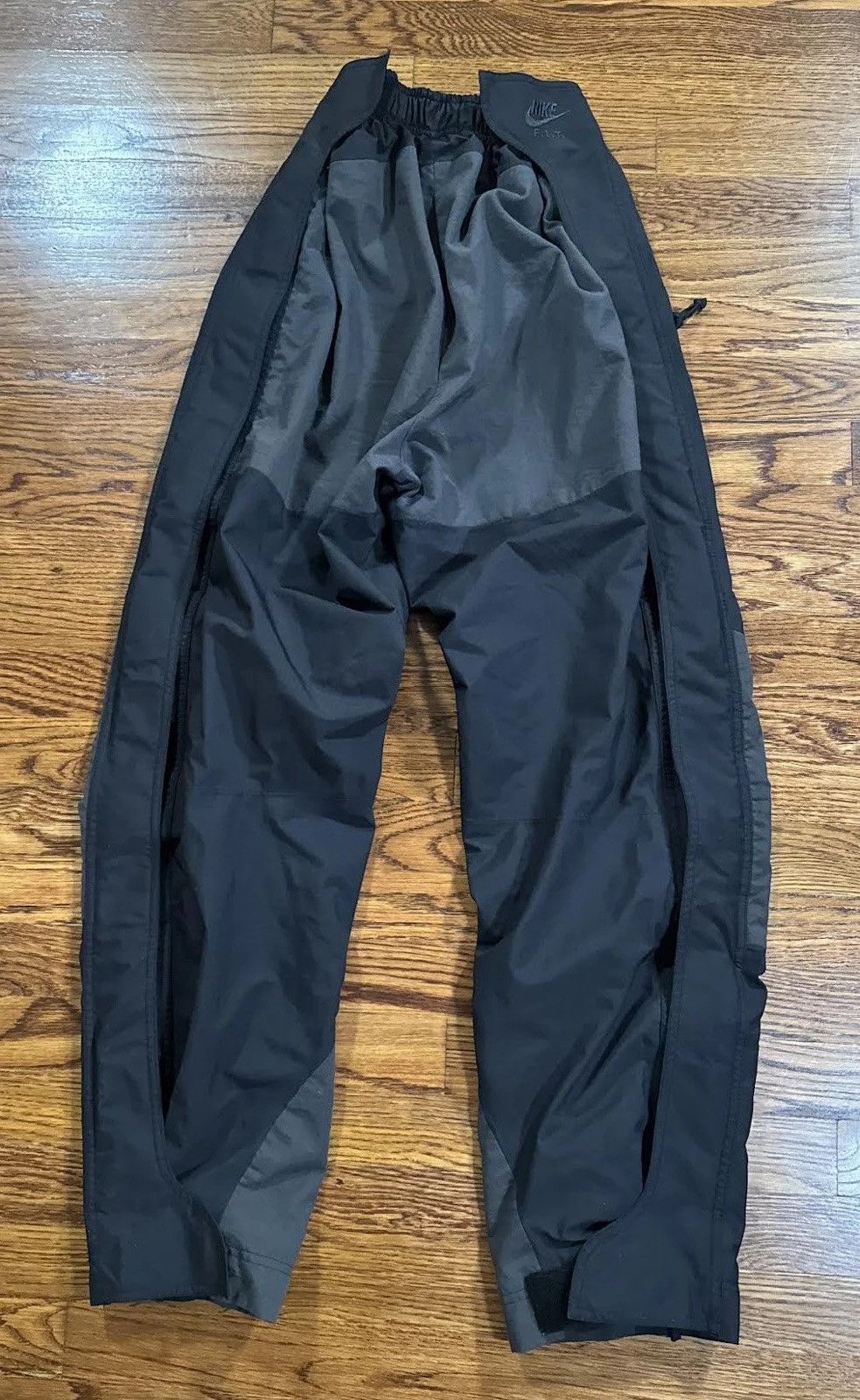 Nike ACG Vintage Nike ACG F.I.T. Black / Grey Pants (Size M) Size US 34 / EU 50 - 4 Thumbnail