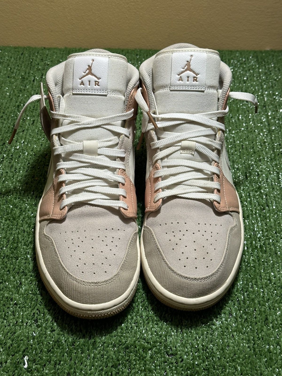 Jordan Brand Jordan 1 Mid ‘Milan’ Size US 10.5 / EU 43-44 - 3 Thumbnail