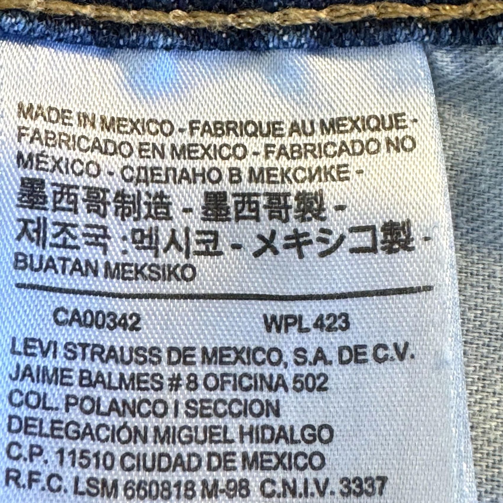 Levi's VINTAGE Levis 505 Jeans Mens 40x30 Blue Regular Fit Straight Leg Denim Zip Fly Size US 40 / EU 56 - 4 Thumbnail