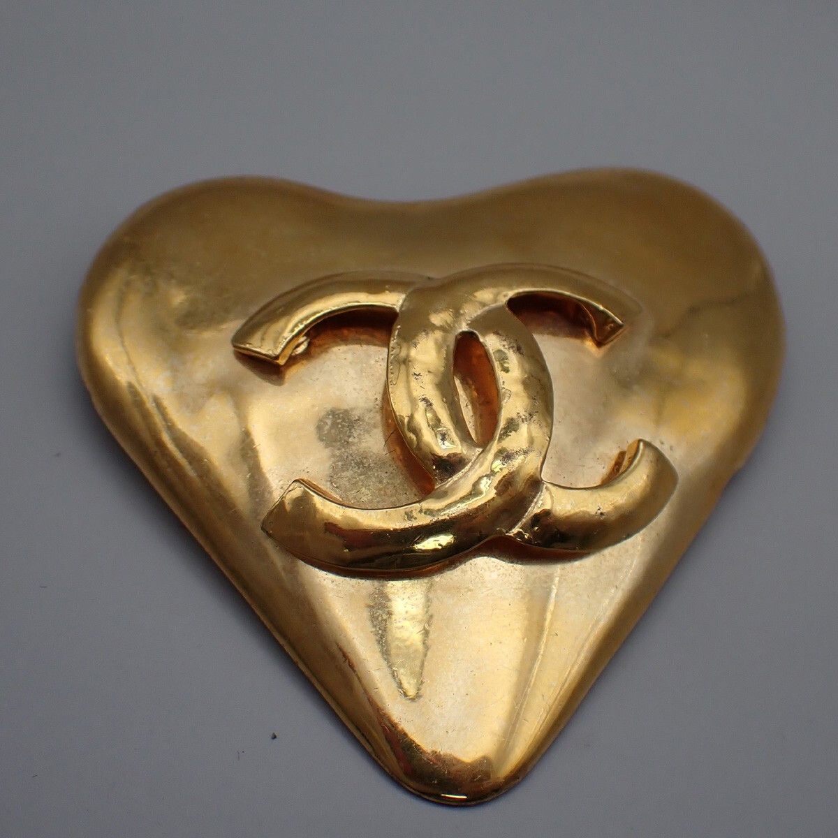 Chanel Chanel Vintage CC Heart Brooch Metal Size ONE SIZE - 1 Thumbnail