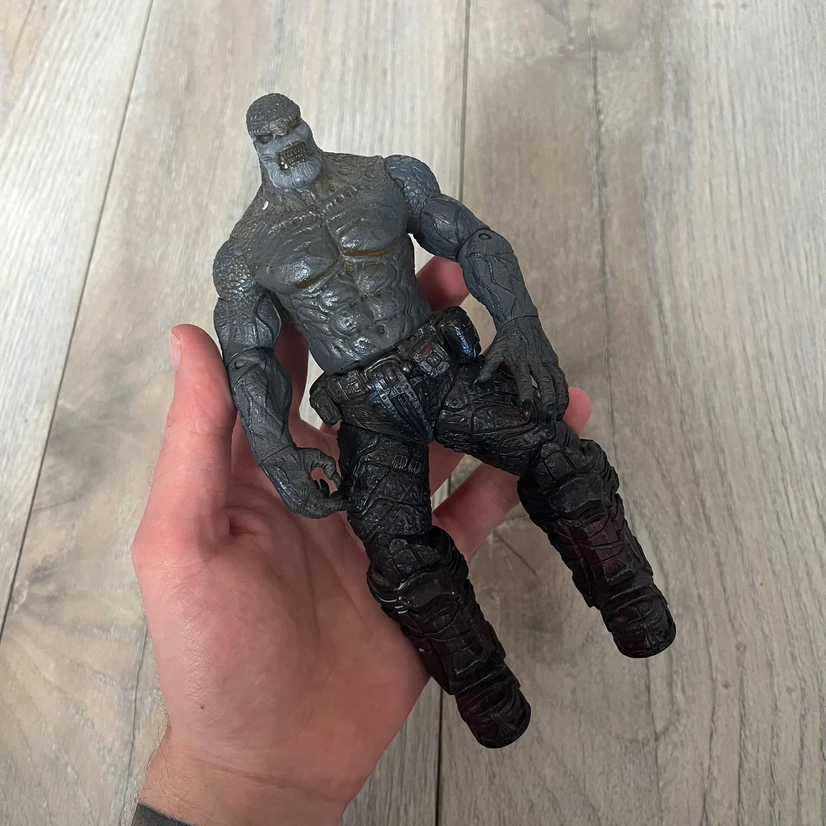 FaZe NECA 2009 Gears Of War Lambent Grenadier Action Figure Size ONE SIZE - 9 Thumbnail