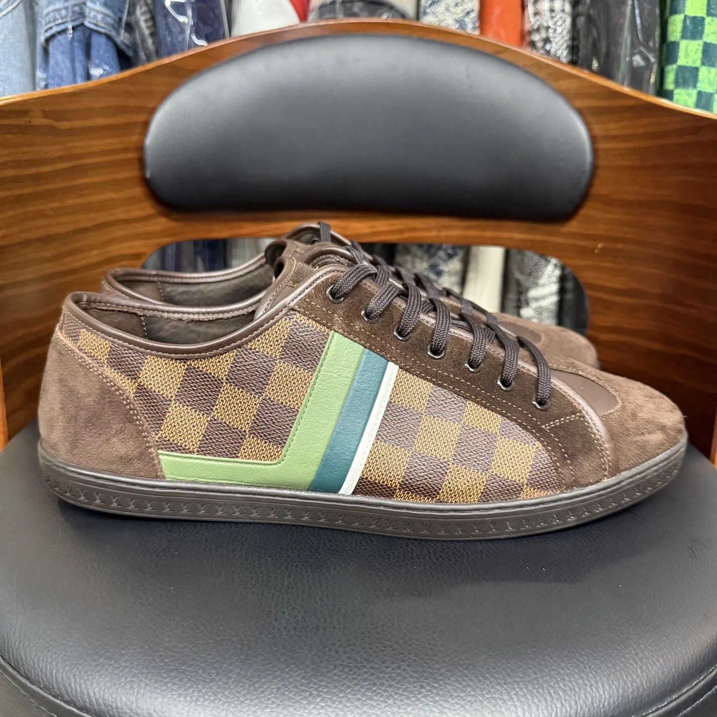 Louis Vuitton LV Monogram All Over Print Sneaker 8.5/10 Excellent Size US 8.5 / EU 41-42 - 4 Thumbnail