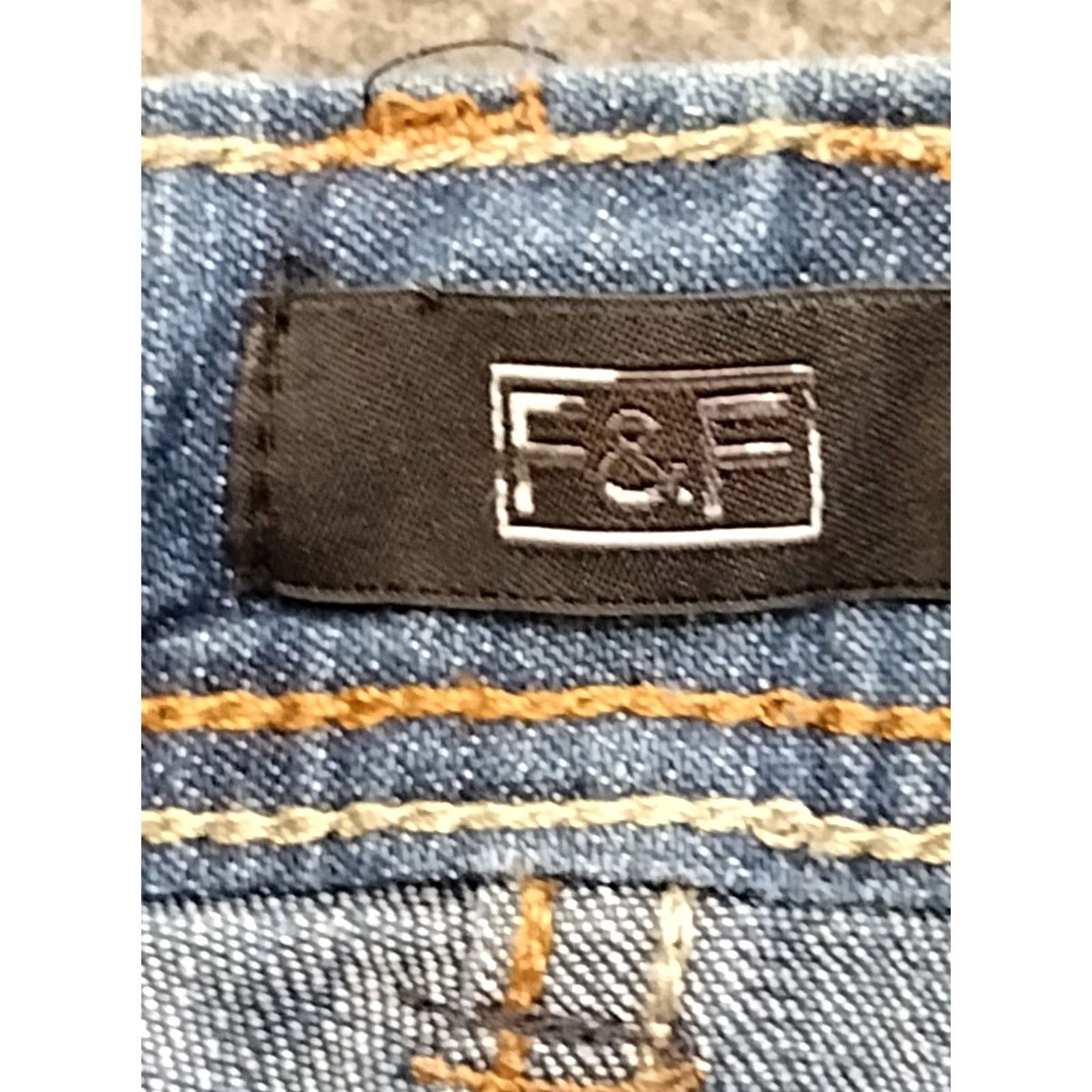 Vintage F&F Jeans Women Blue Dark Wash High Rise Capri Jeans 22 Plus Denim Capris Women High Rise Capri Jeans Blue Dark Wash Size 40" / US 18 - 5 Thumbnail