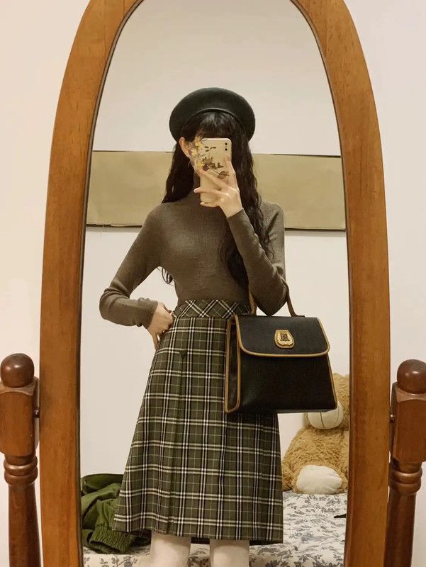 Burberry Burberry Green Wool Plaid Skirt Size 23" - 1 Thumbnail