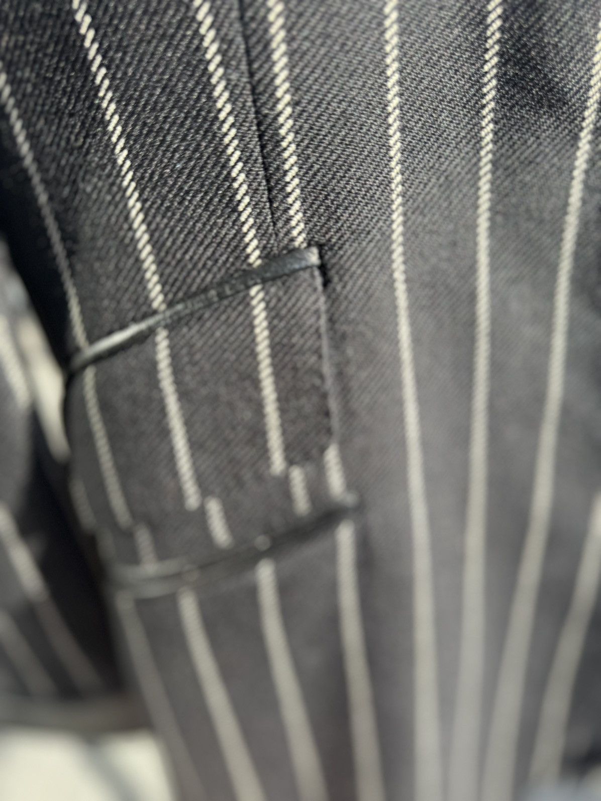 Sir Tom Baker Sir Tom Baker Black w/ Silver Pinstripe Jacket - Leather Size 38R - 2 Thumbnail