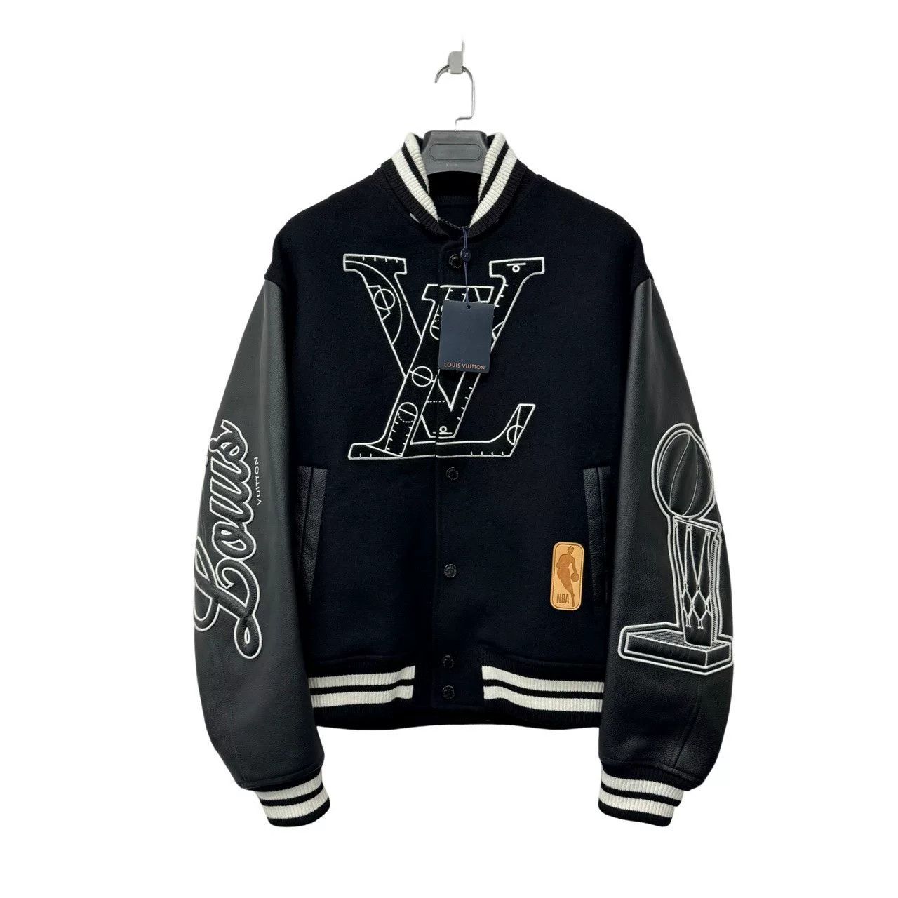 Louis Vuitton Louis Vuitton NBA Flocked Logo Baseball Jacket Size US L / EU 52-54 / 3 - 1 Thumbnail