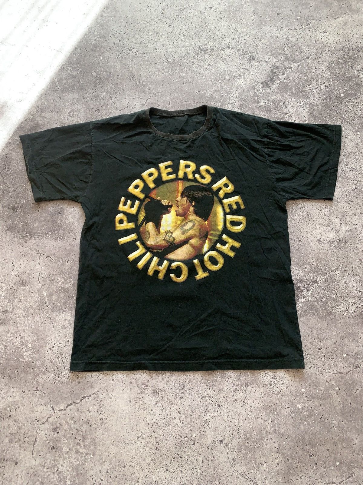 Band Tees 🔥VINTAGE 00’S RED HOT CHILL PAPERS T-SHIRT TEE Size US L / EU 52-54 / 3 - 3 Thumbnail