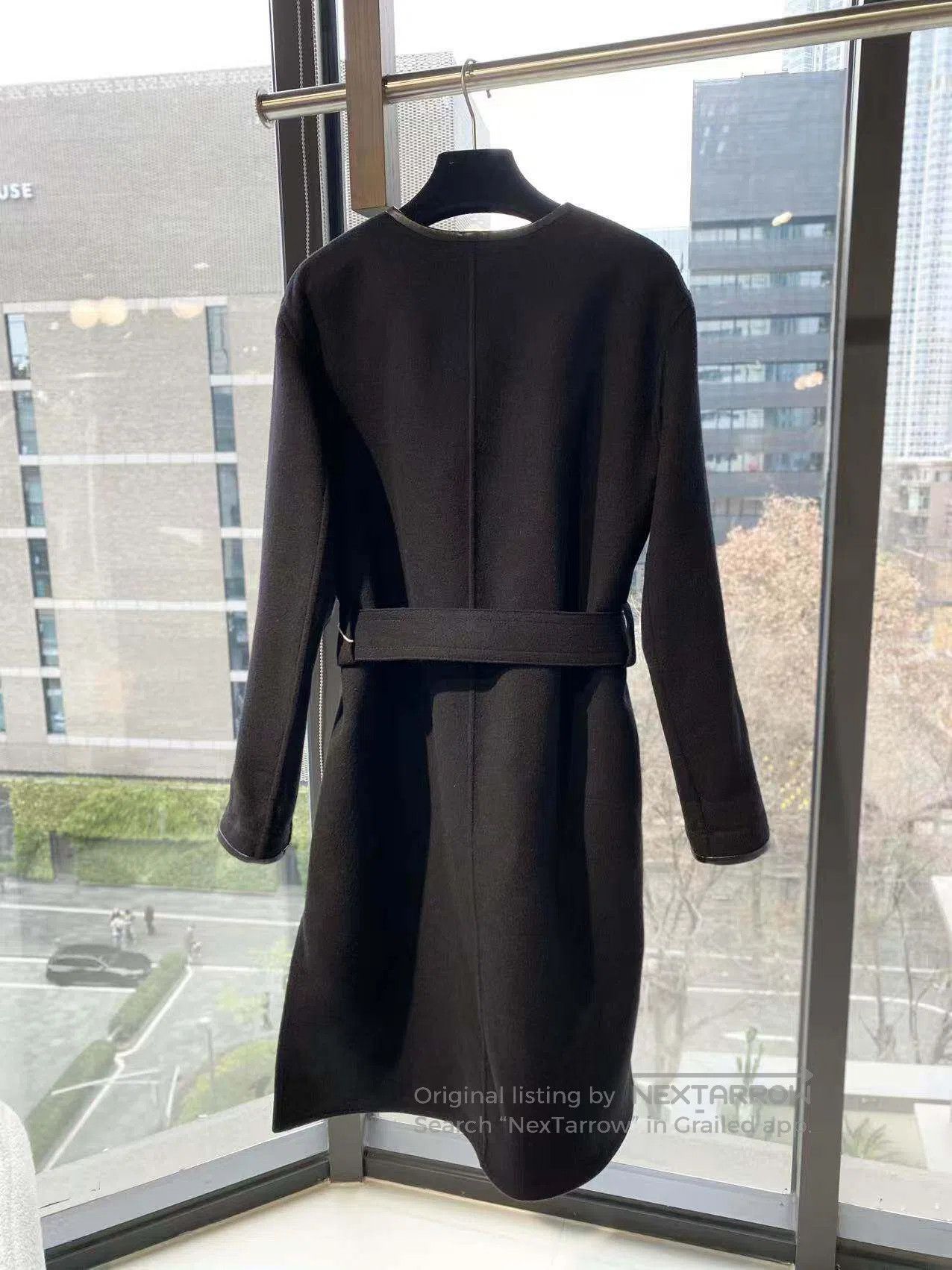 Louis Vuitton Louis Vuitton The inside is full of printed coats| Size XXS / US 00 / IT 34 - 3 Thumbnail