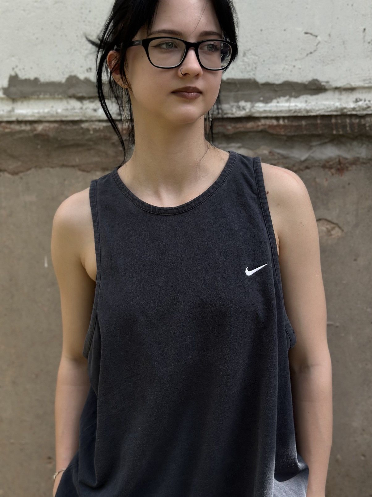 Nike VTG Nike Tank Top Sleeves Dark Blue Size M Sun Faded 00s USA Size US M / EU 48-50 / 2 - 6 Thumbnail